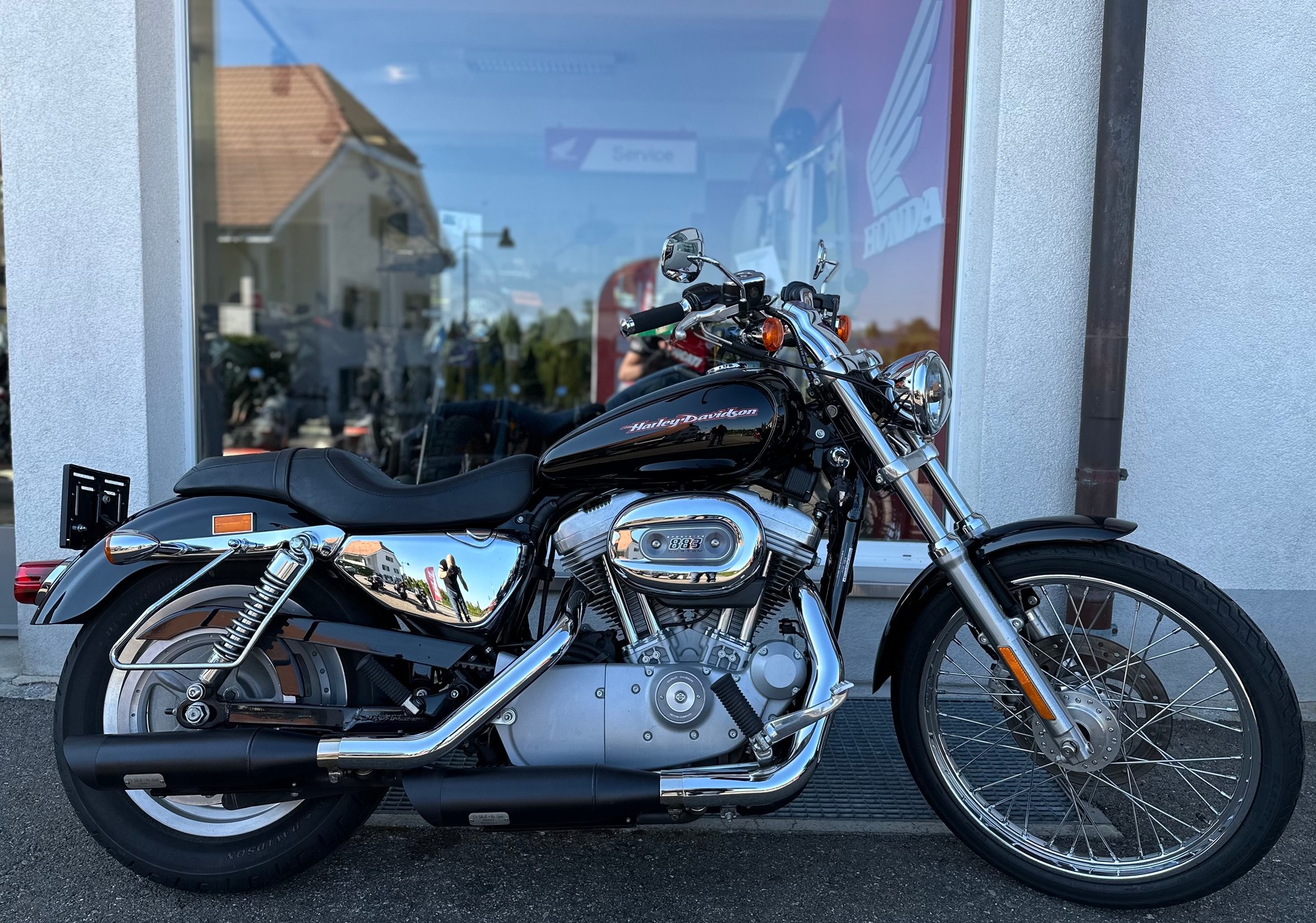 HARLEY-DAVIDSON XL 883 C Sportster Custom