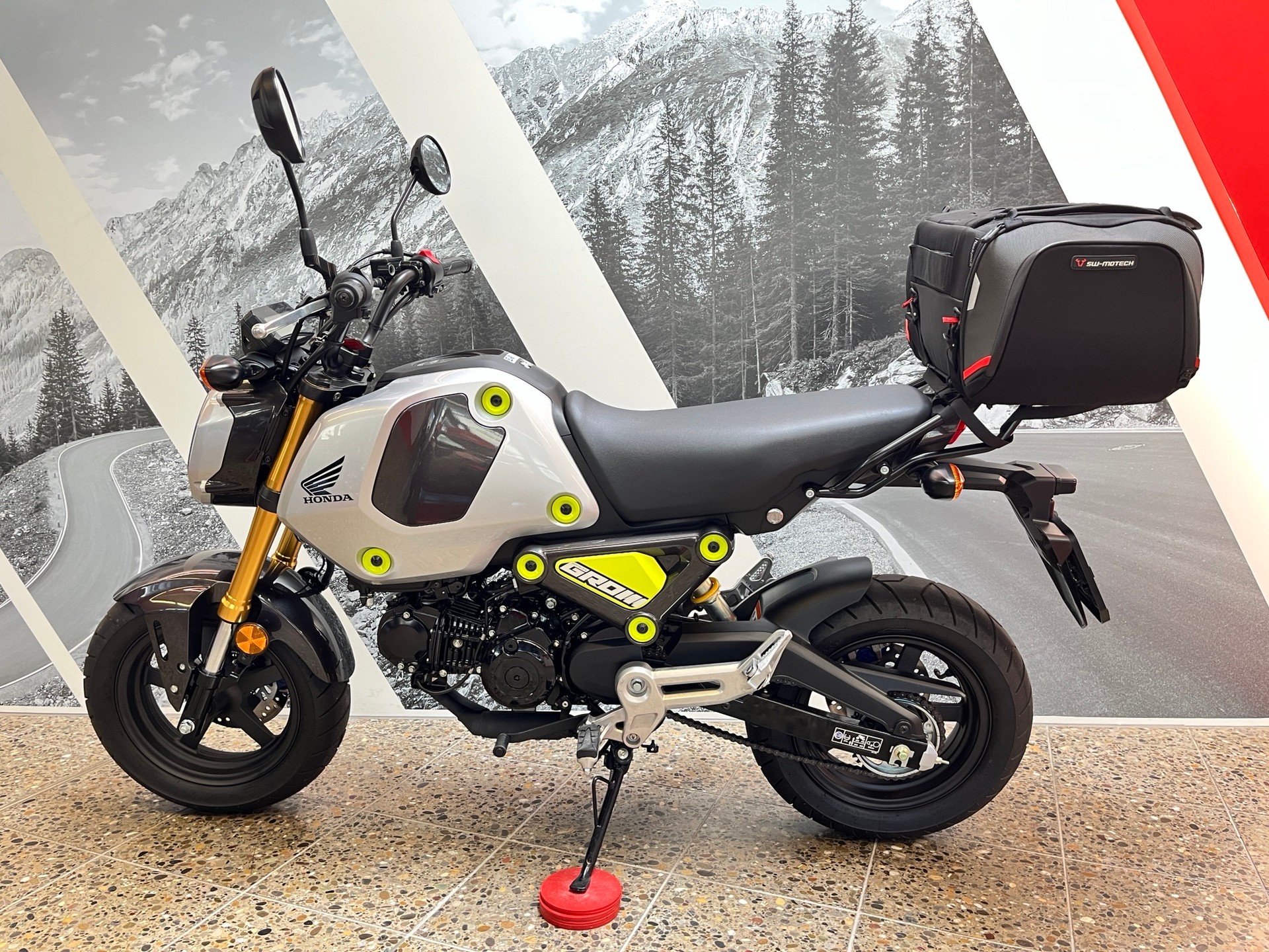 HONDA MSX 125-showroom-element-1