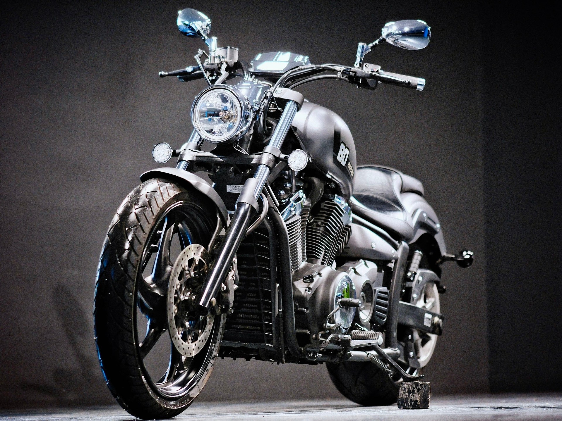 YAMAHA XVS 1300 Custom-image-4
