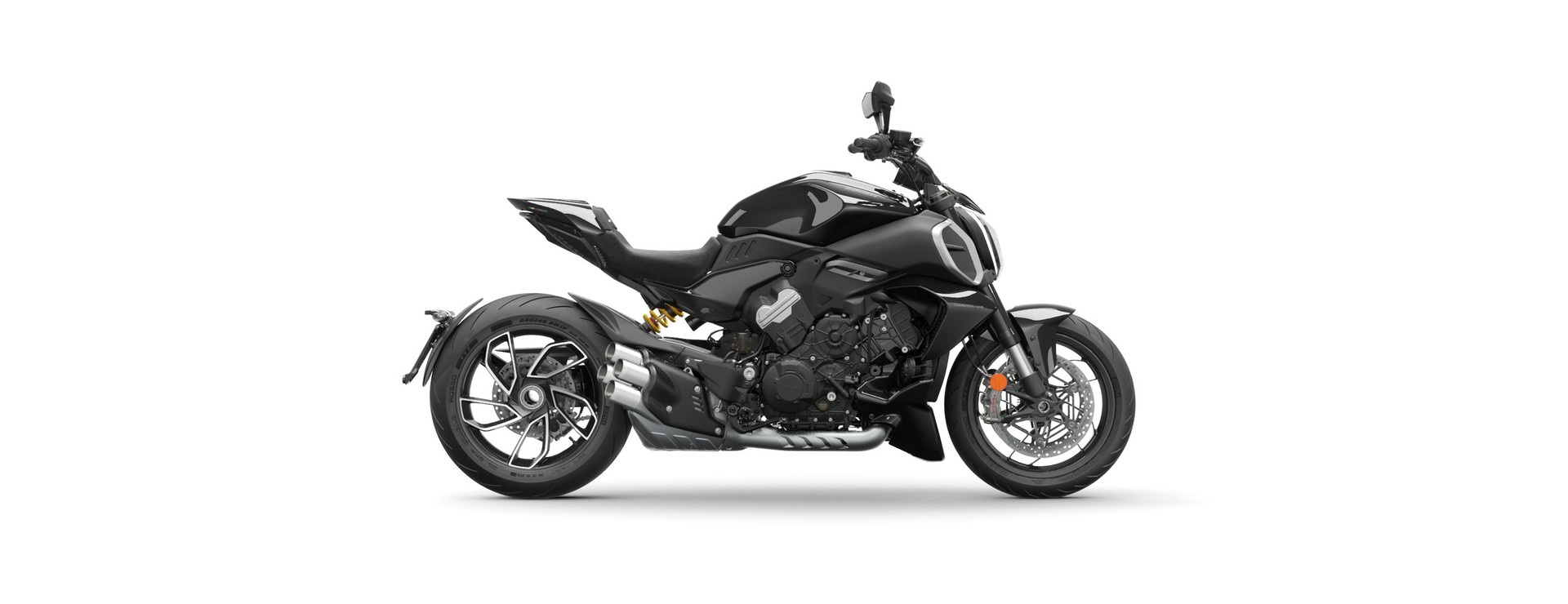 DUCATI Diavel V4