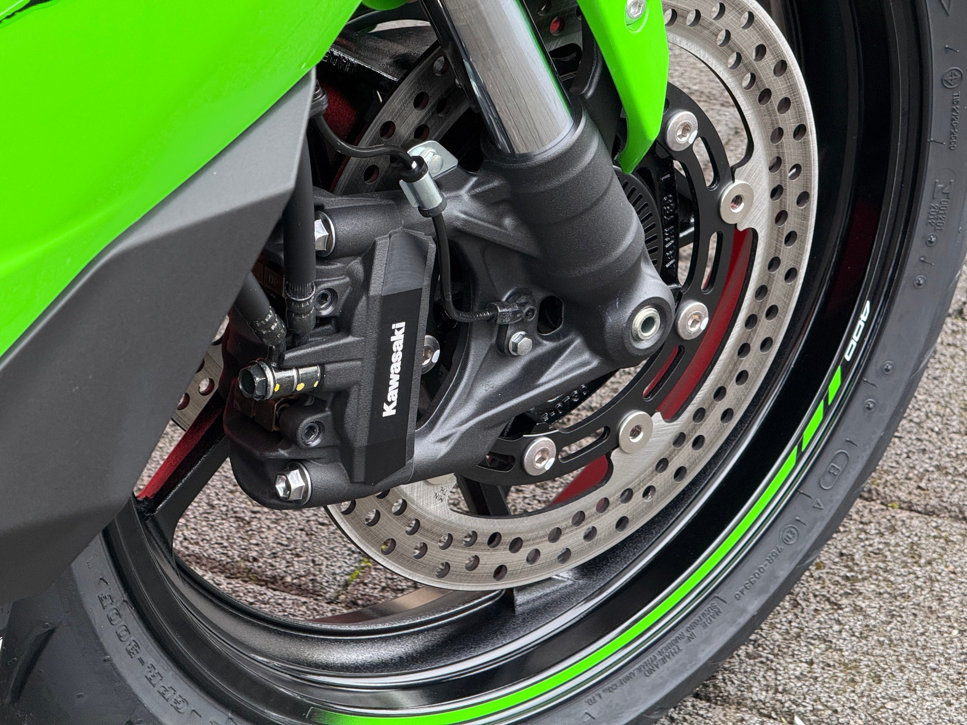 KAWASAKI Ninja ZX-4RR (35kW) EVO-showroom-element-2