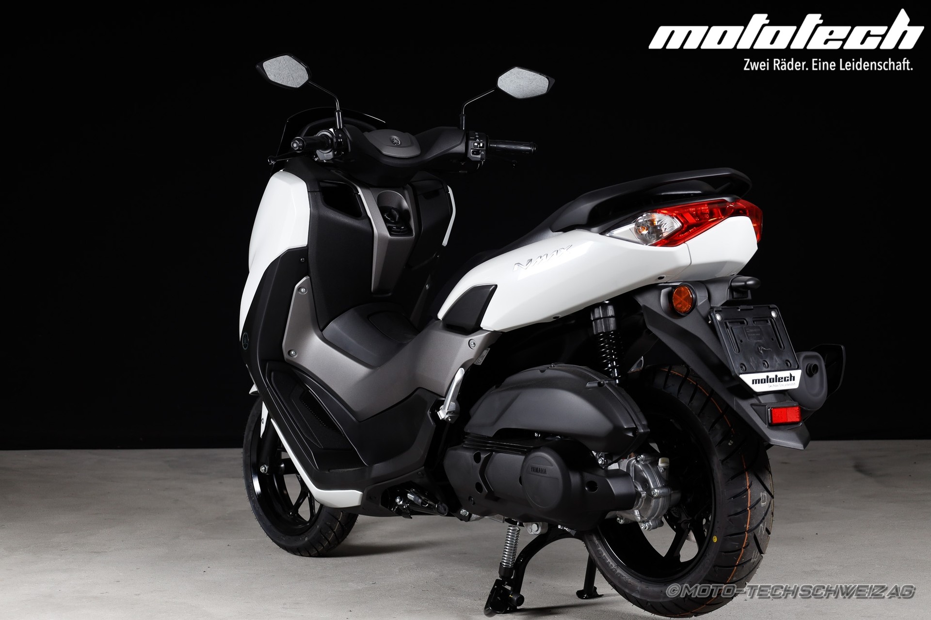 YAMAHA N-Max GPD 125-showroom-element-3