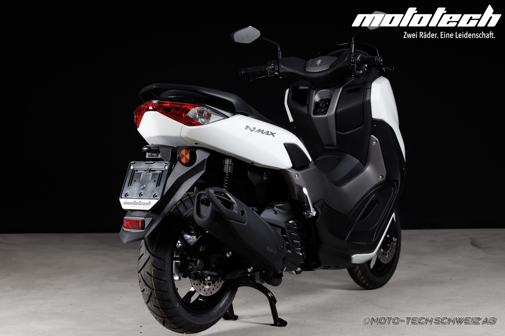 YAMAHA N-Max GPD 125-showroom-element-2