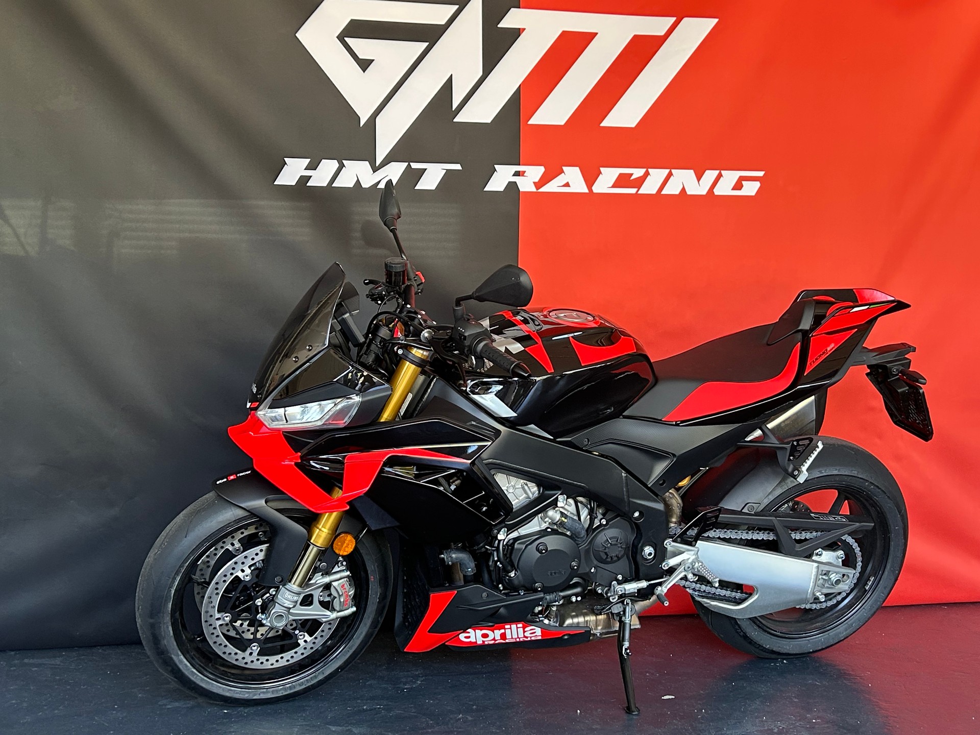 APRILIA Tuono V4 1100  Factory EVO l-showroom-element-2