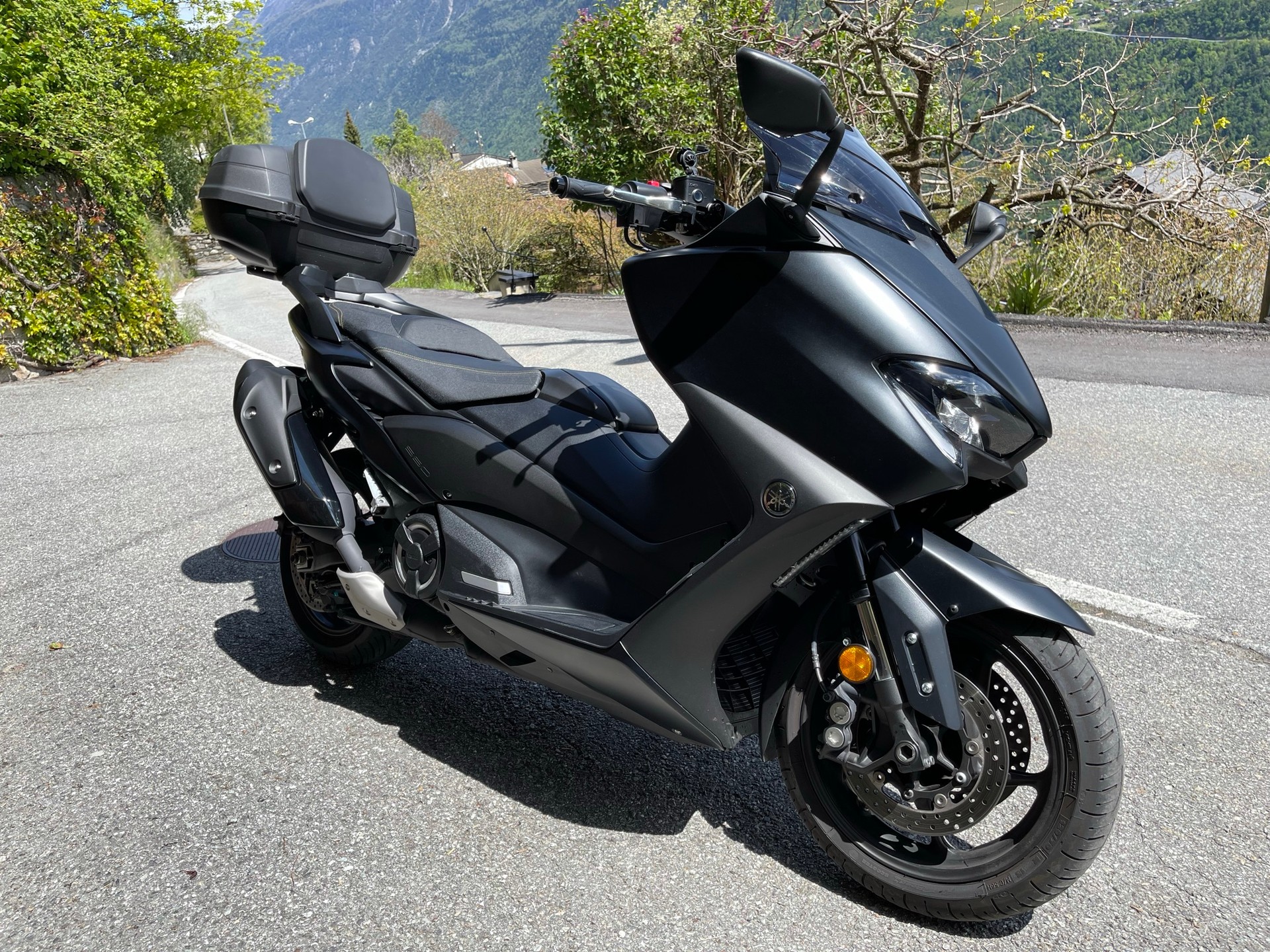 YAMAHA T-MAX XP 560