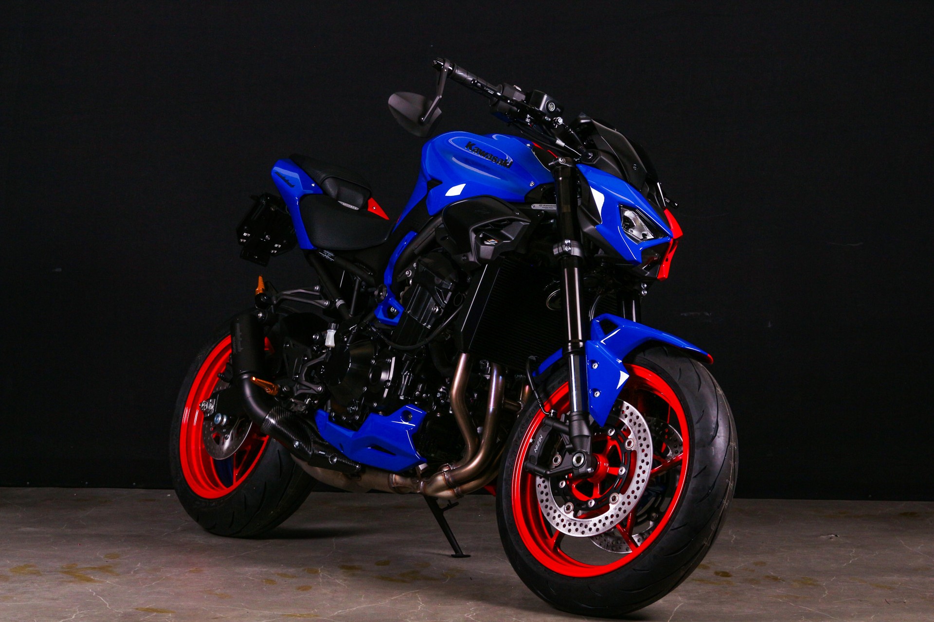 KAWASAKI Z 900 (70kW)-showroom-element-1