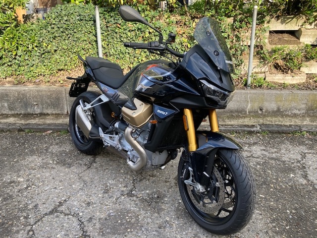 MOTO GUZZI V100 Mandello S-showroom-element-2