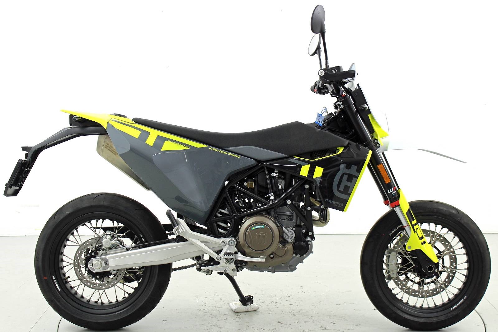 HUSQVARNA 701 Supermoto ABS-showroom-element-3