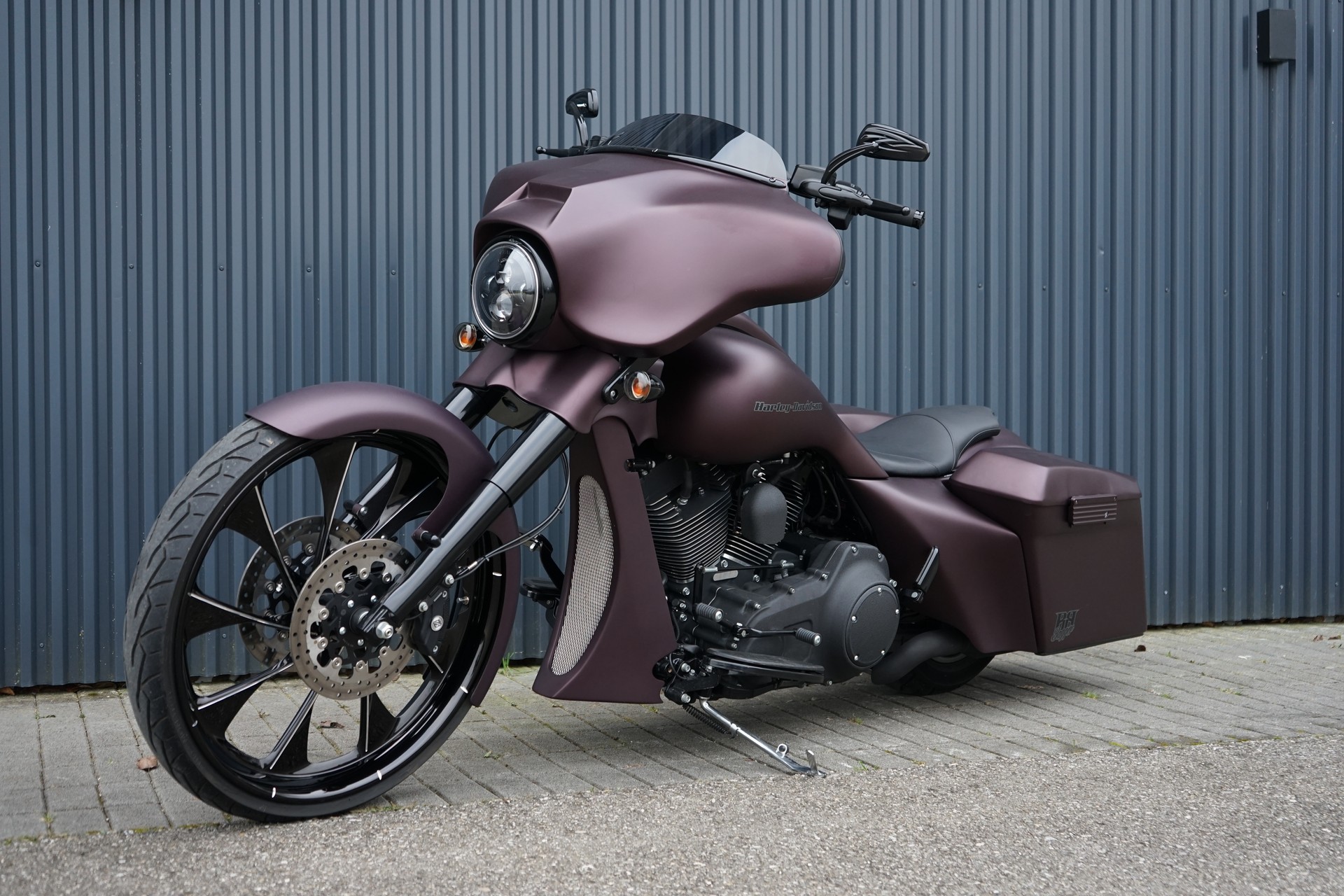 HARLEY-DAVIDSON FLHX Street Glide ABS-showroom-element-1