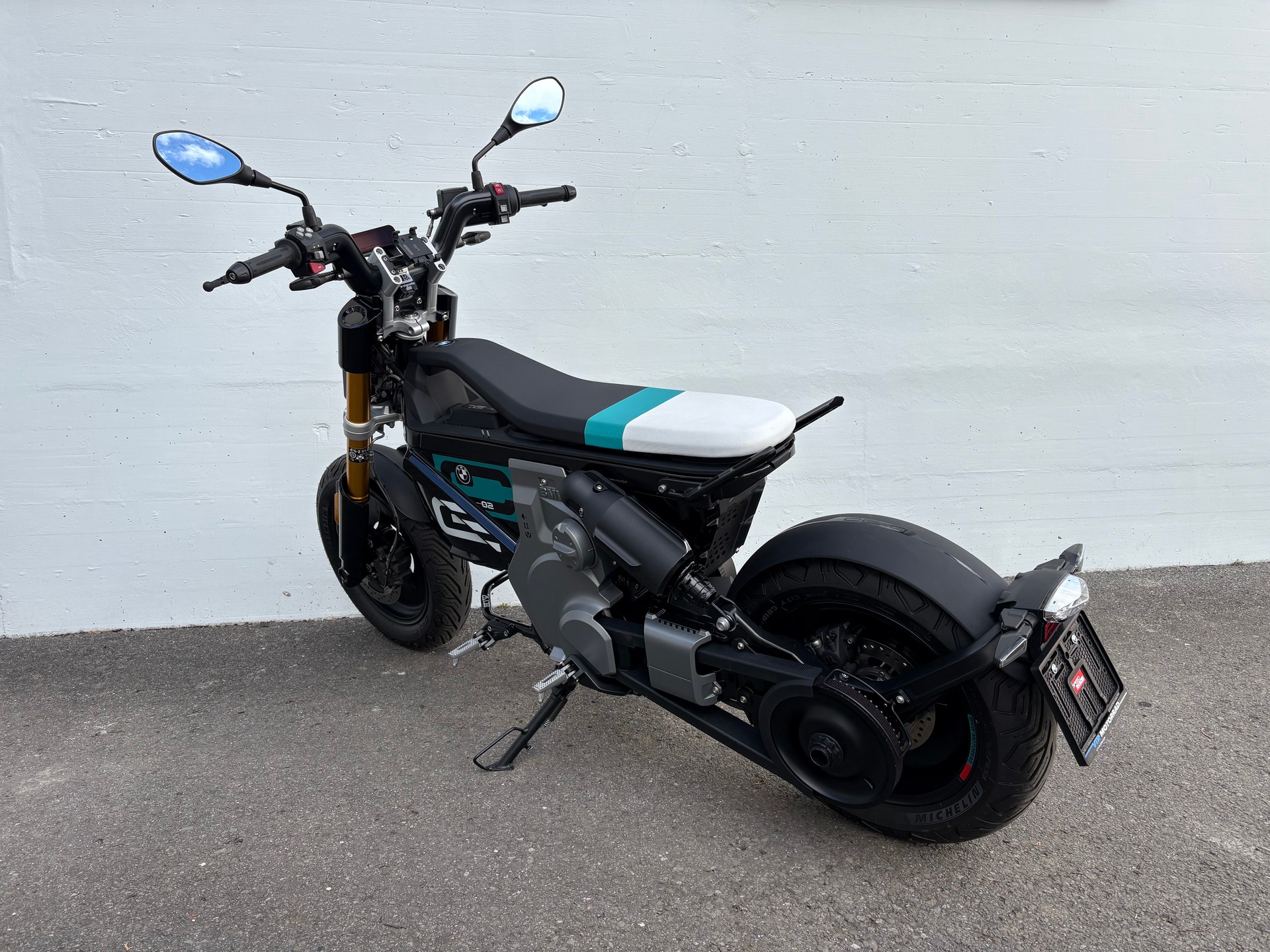 BMW CE 02-image-5