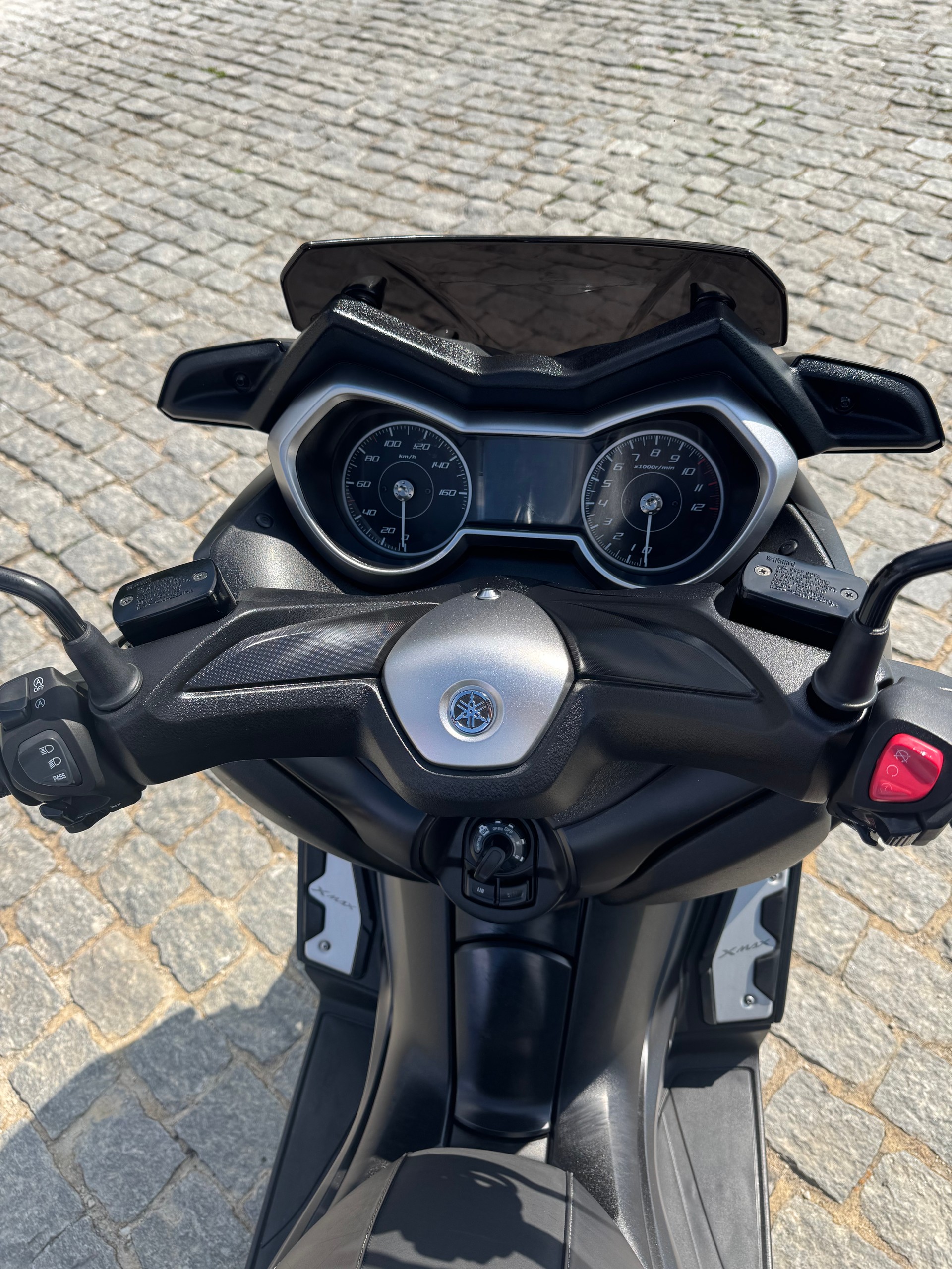 YAMAHA X-Max YP 125 RA-image-4