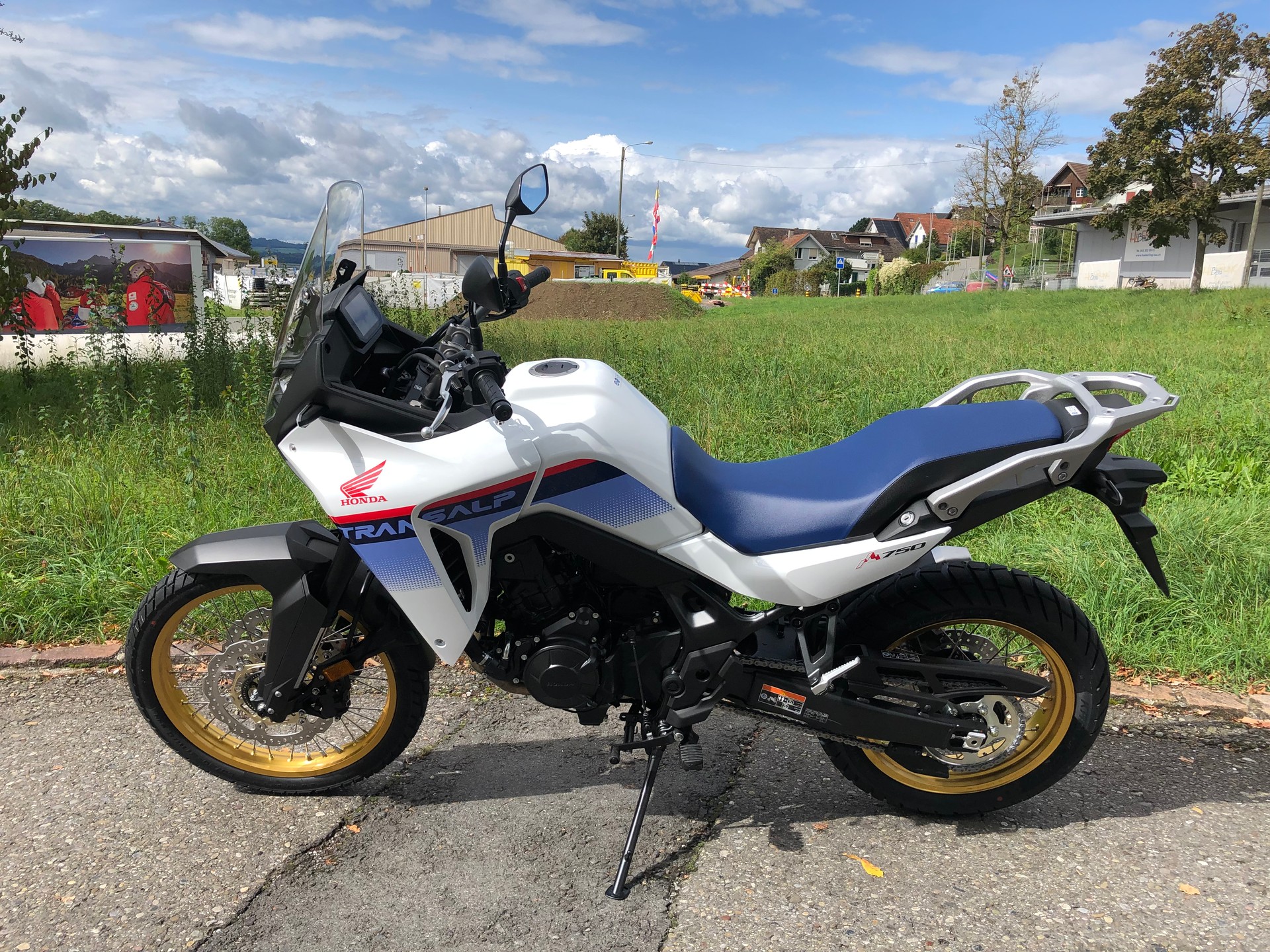 HONDA XL 750 Transalp-showroom-element-1