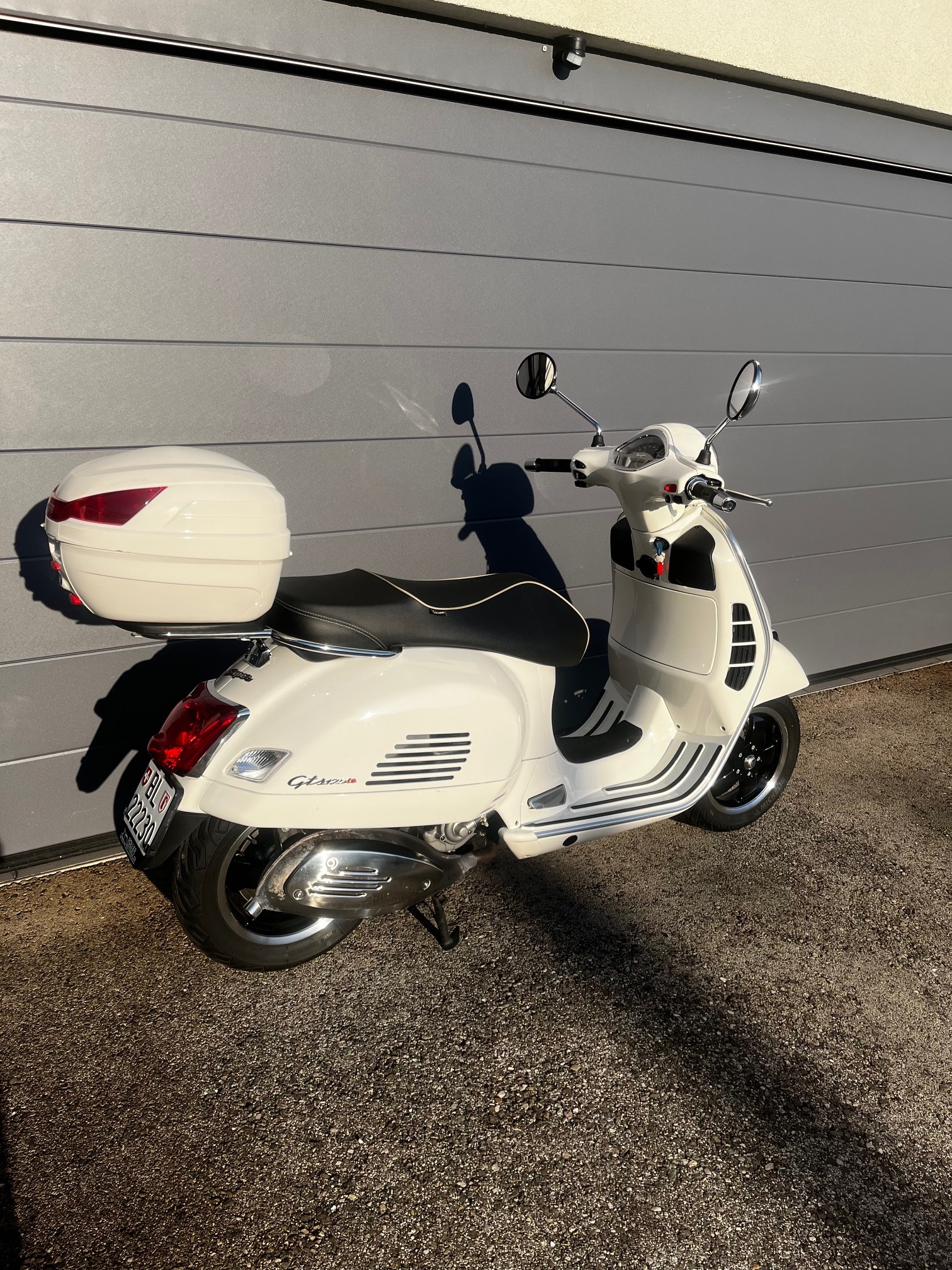 PIAGGIO Vespa GTS Super 125 i.e. ABS-image-1