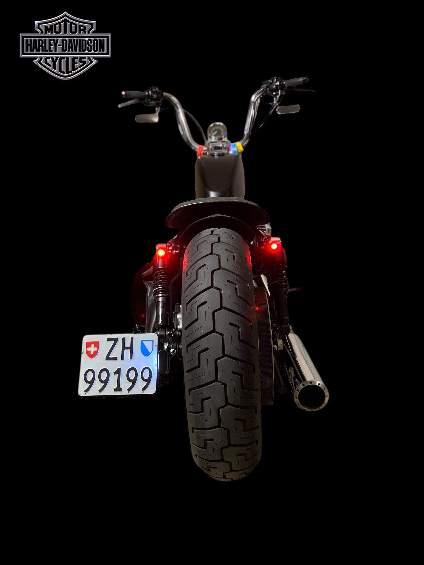 HARLEY-DAVIDSON XL 1200 V Seventy Two-image-1