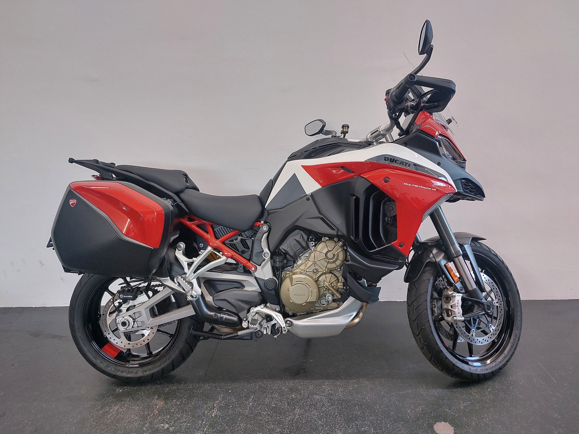 DUCATI Multistrada V4 S Sport Full Frisch ab Service-showroom-element-3