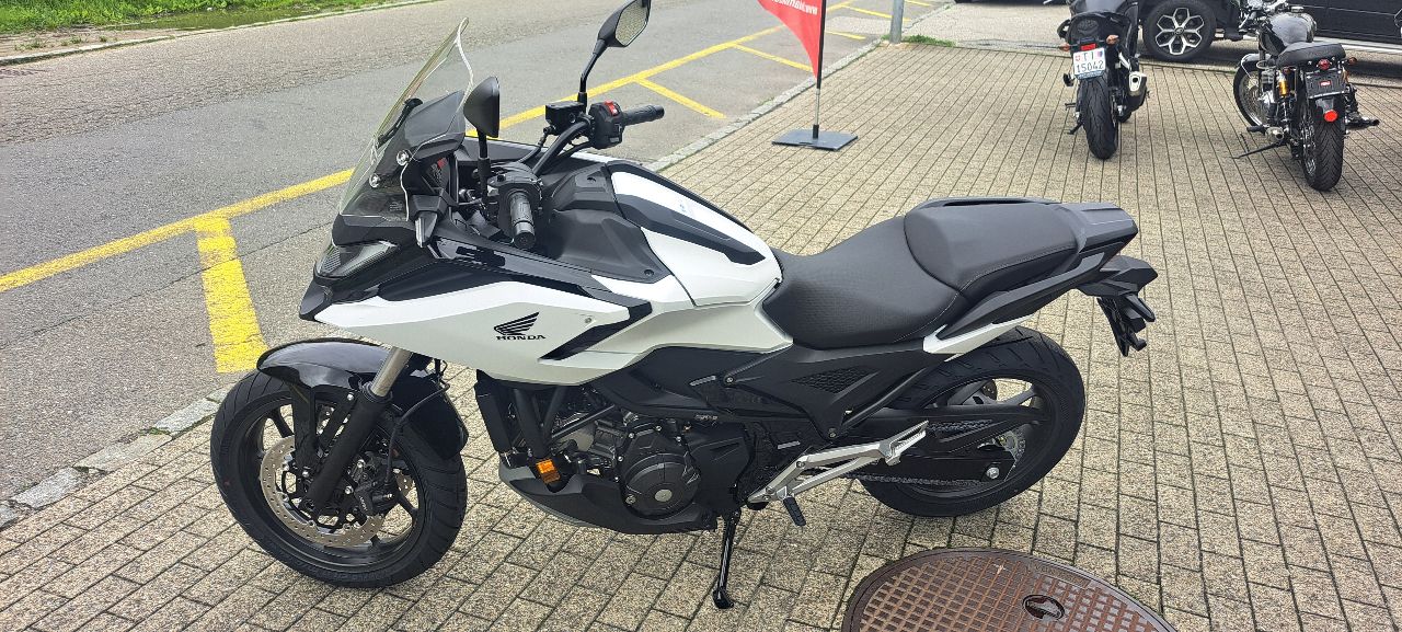 HONDA XD-image-2