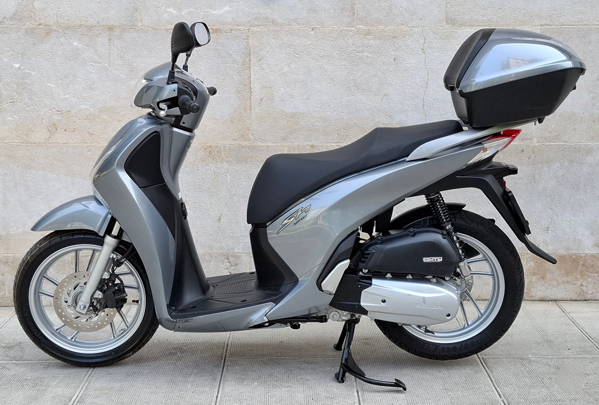 HONDA SH 125 i-showroom-element-2