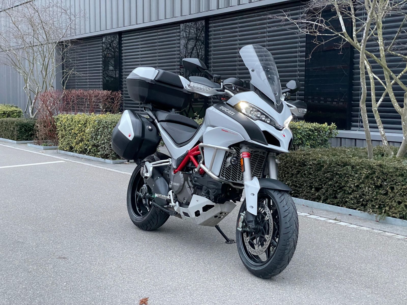 DUCATI Multistrada 1200 S
