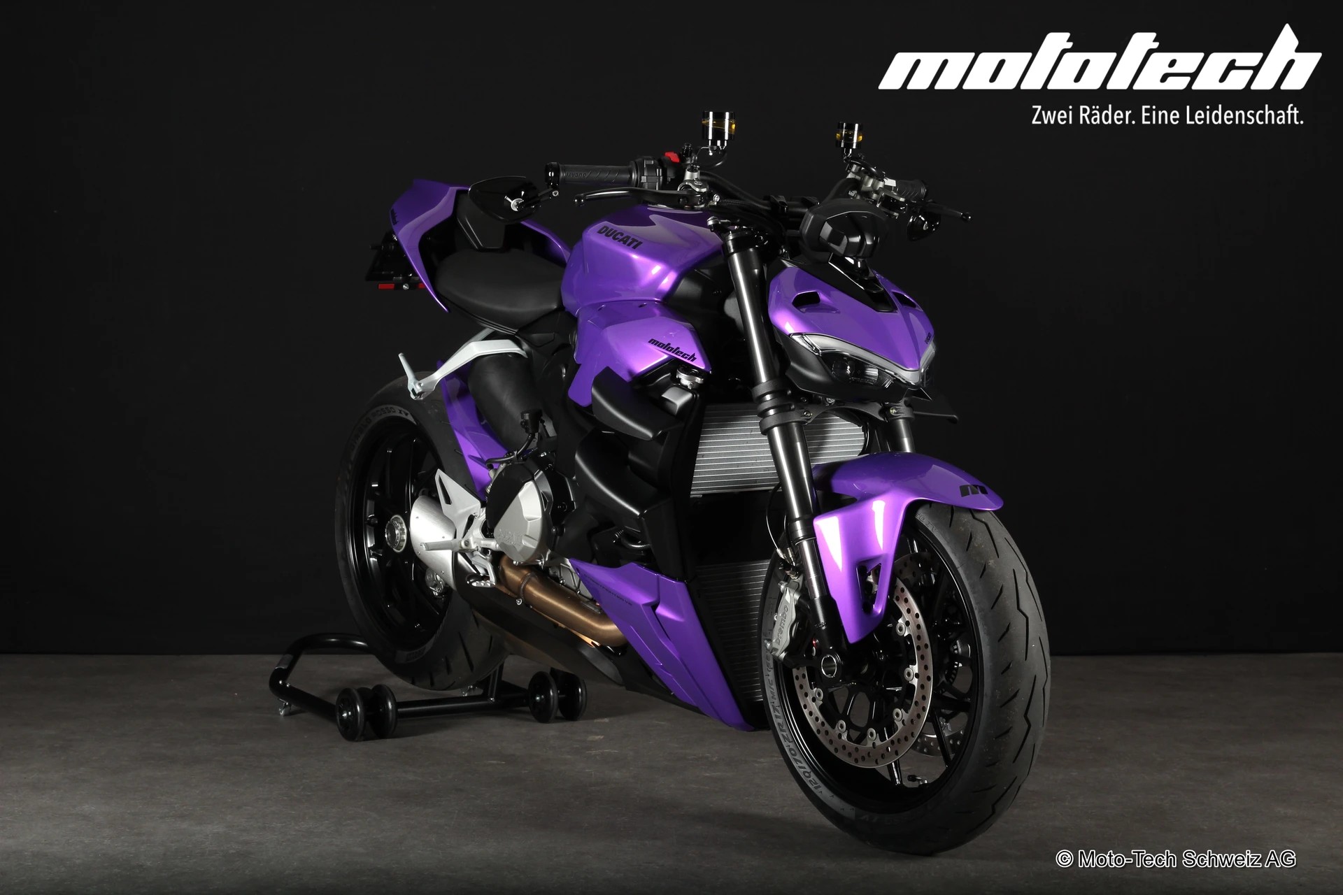 DUCATI Streetfighter V2-image-6