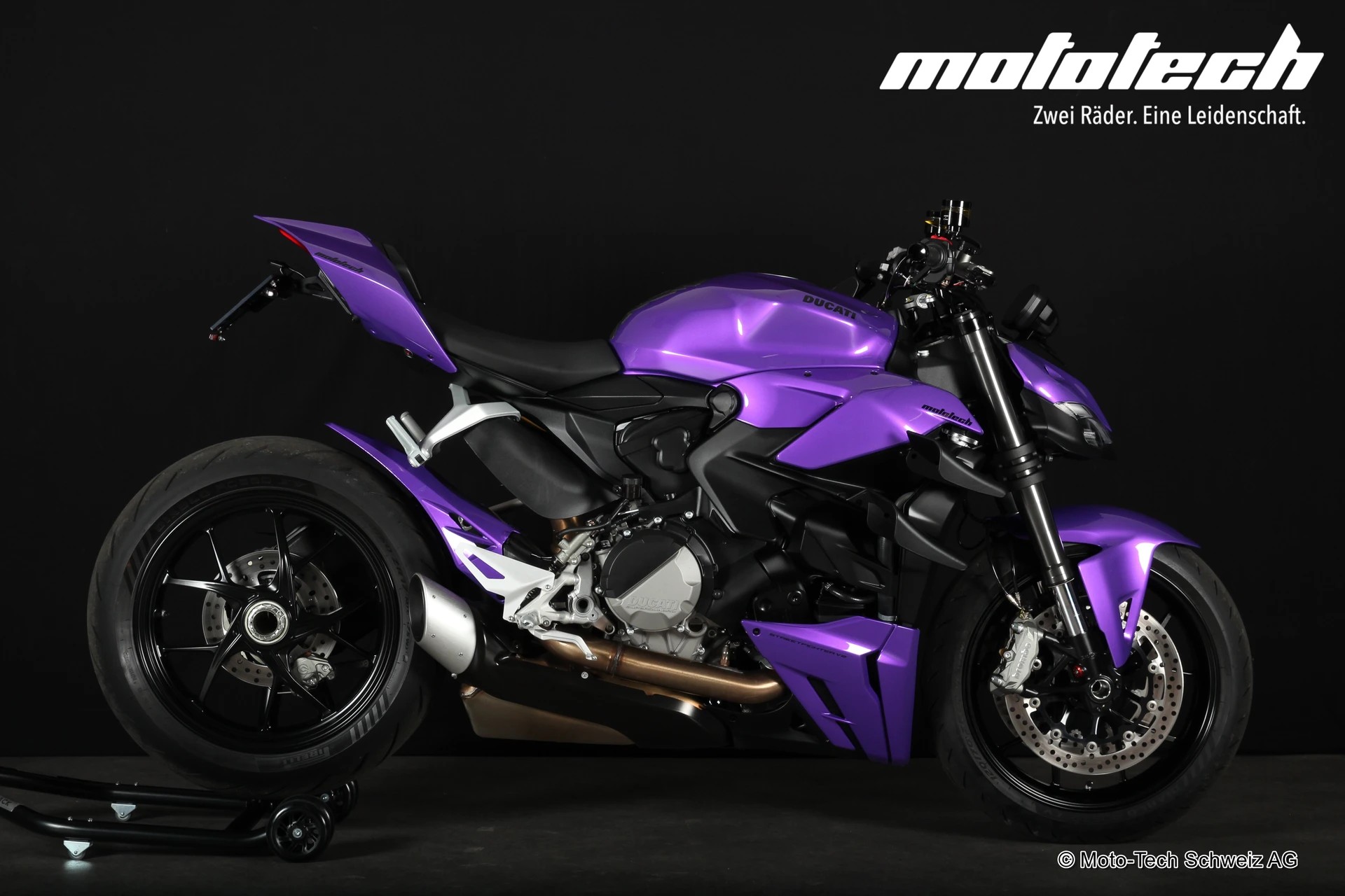 DUCATI Streetfighter V2-image-1