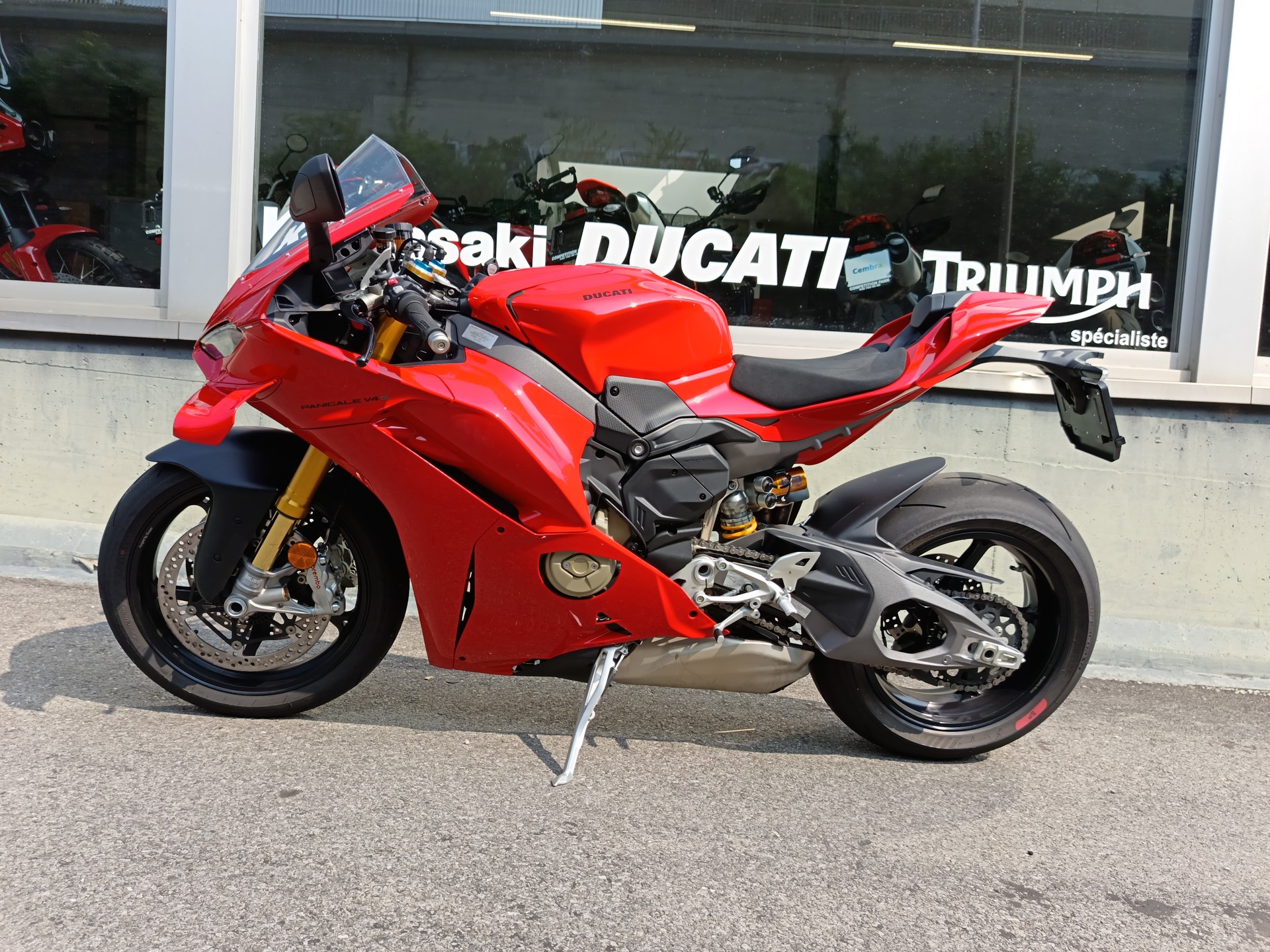 DUCATI PANIGALE V4 S-showroom-element-3