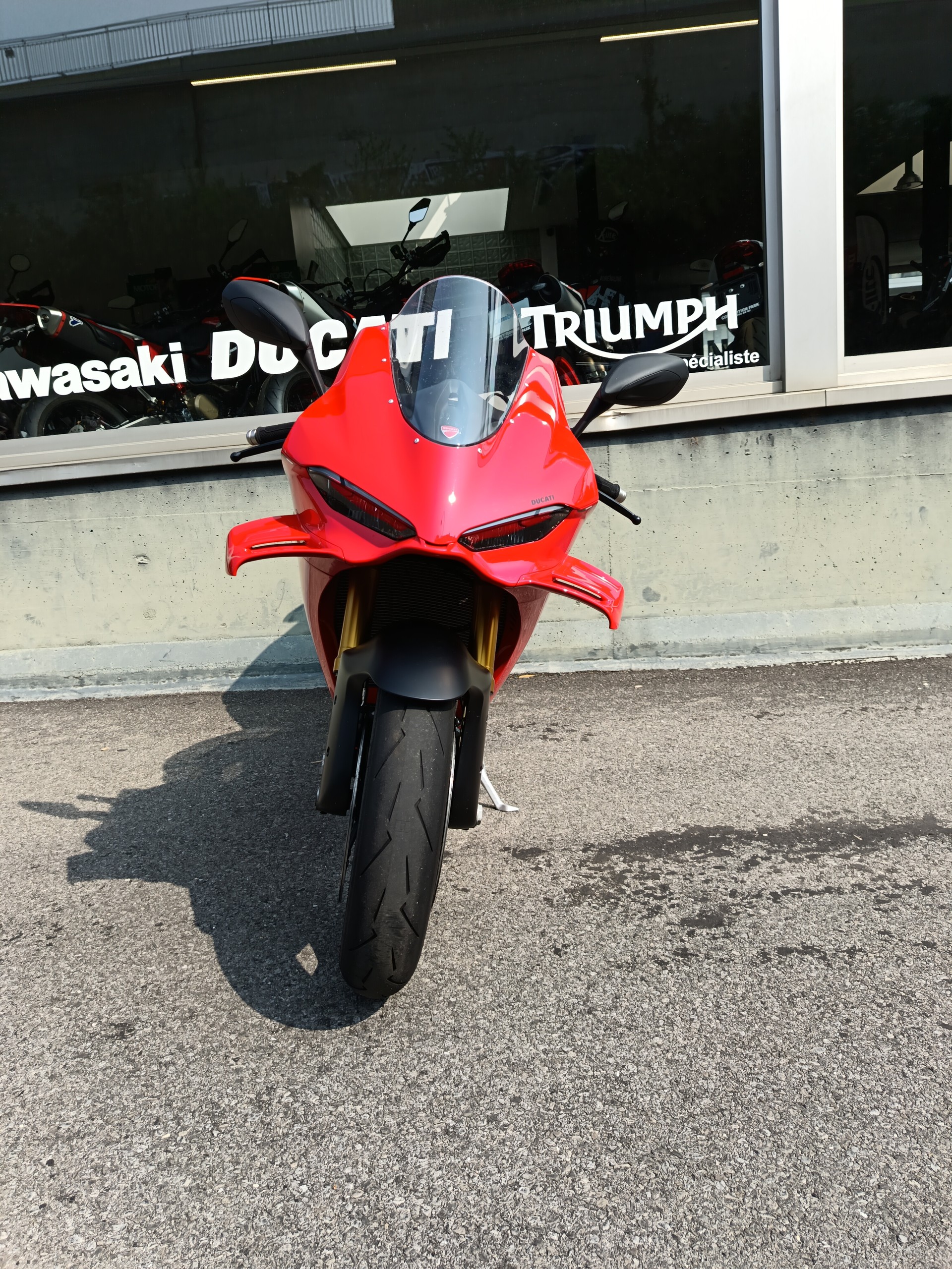 DUCATI PANIGALE V4 S-showroom-element-2