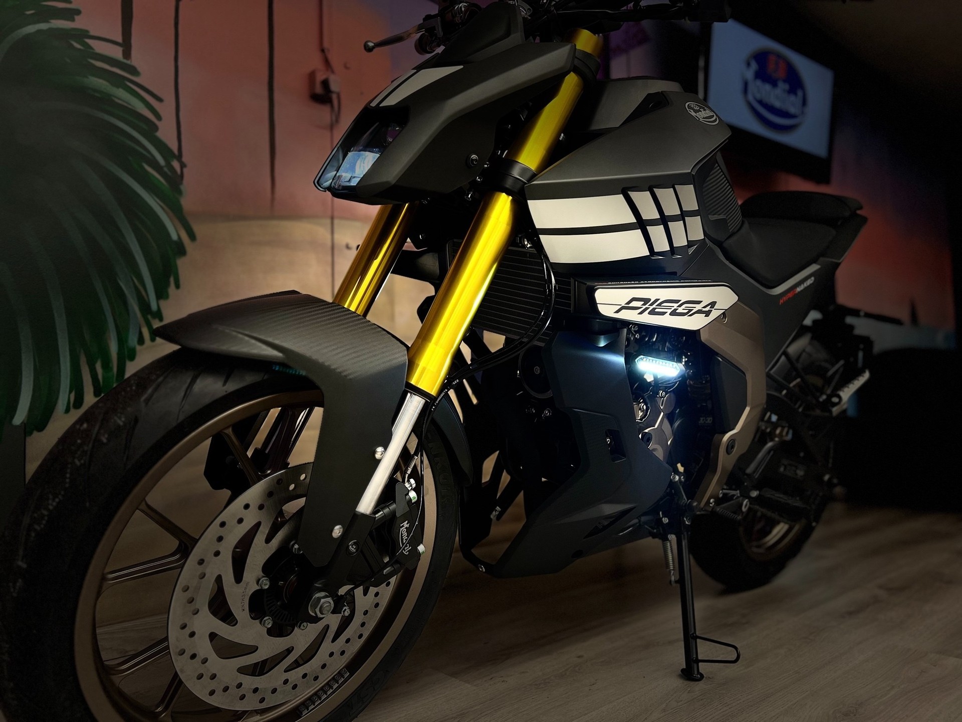 MONDIAL PIEGA 125CCM-showroom-element-3