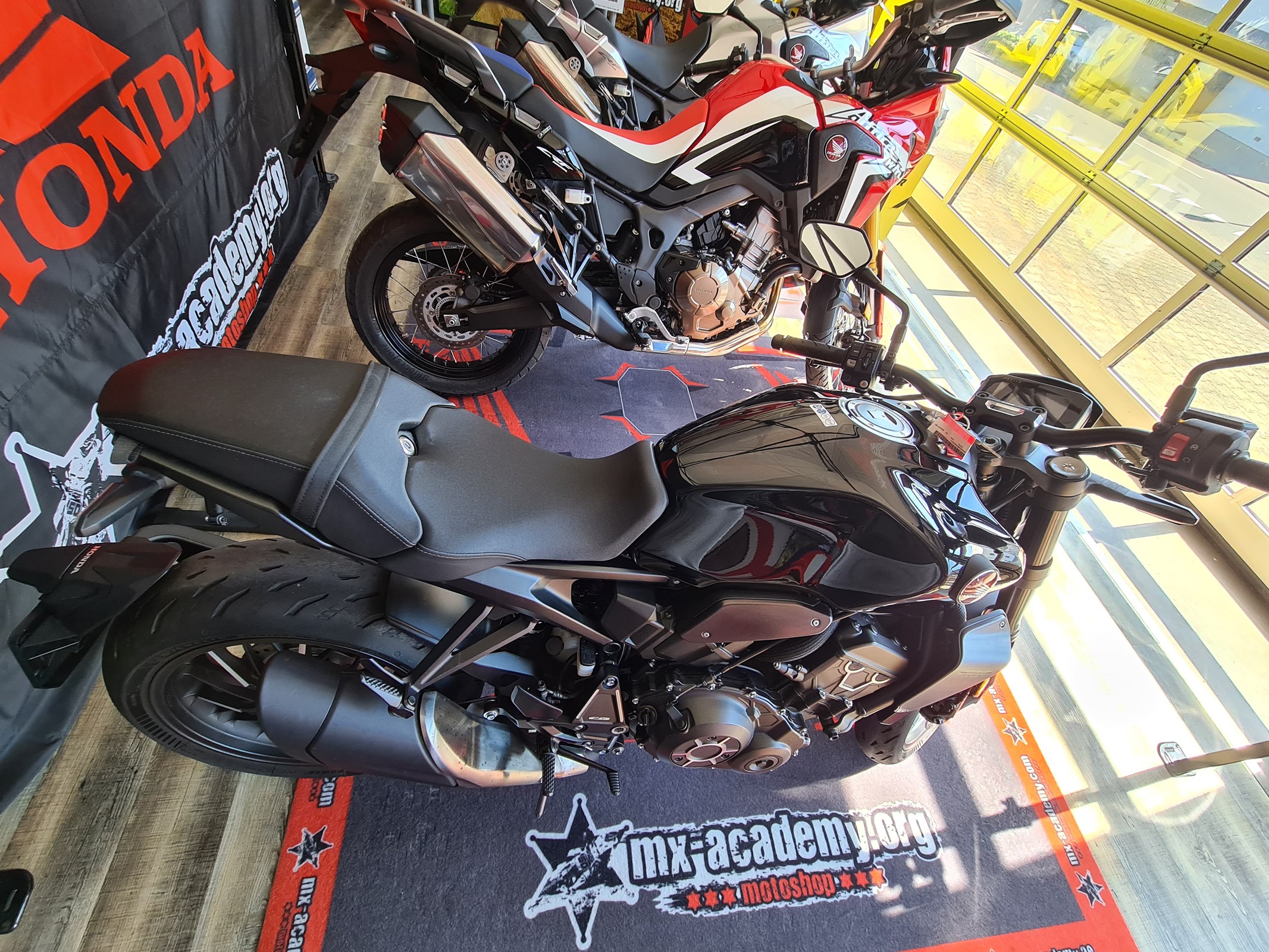 HONDA CB 1000 R Black Edition Kaufen