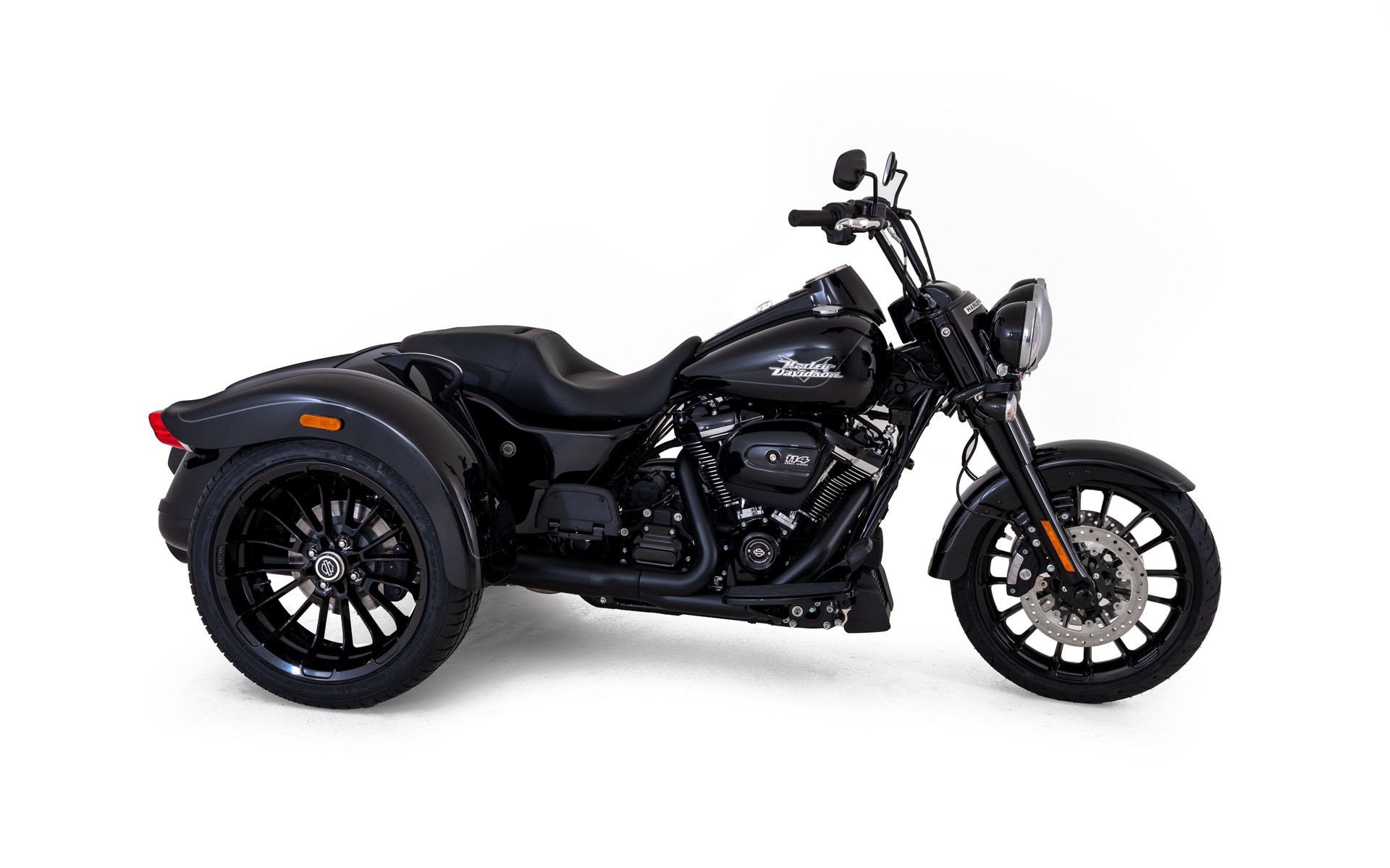 HARLEY-DAVIDSON FLRT Freewheeler 114-showroom-element-1