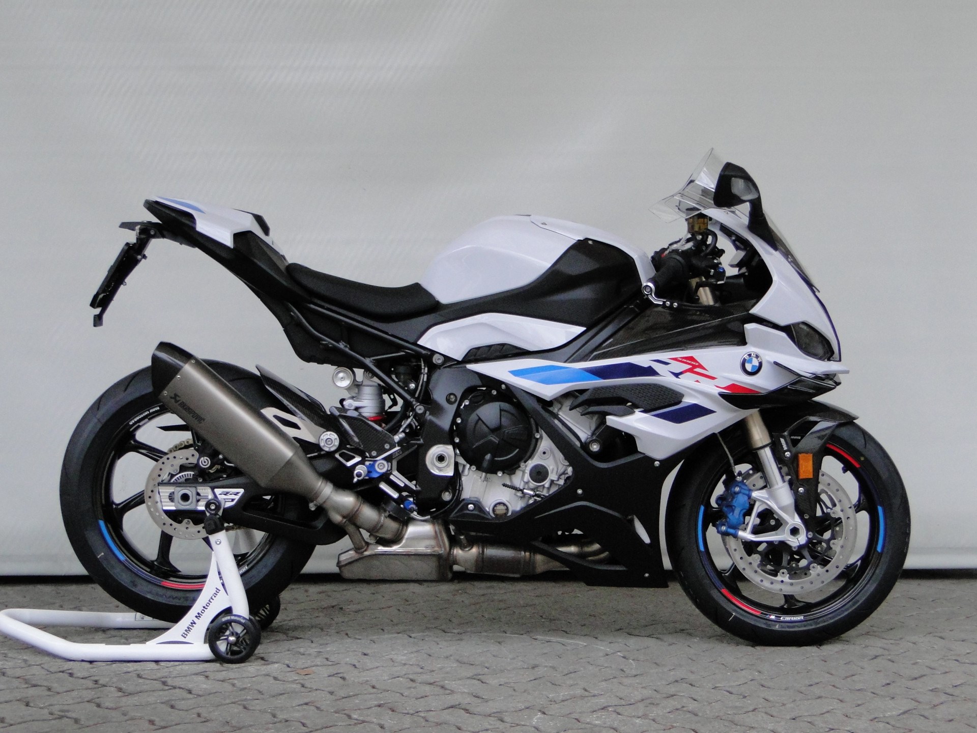 BMW S 1000 RR maximale Ausstattung-showroom-element-1