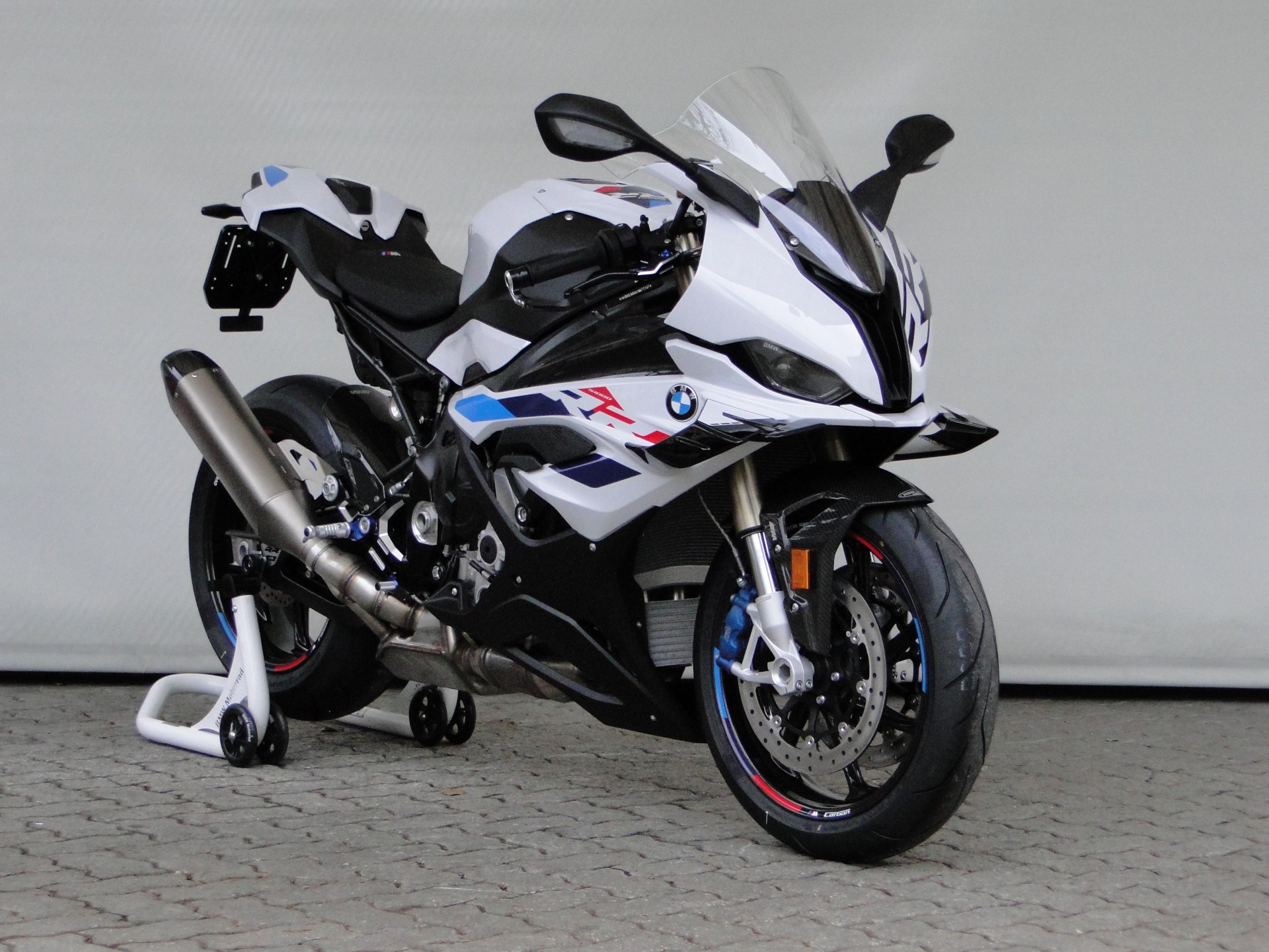 BMW S 1000 RR maximale Ausstattung-showroom-element-2