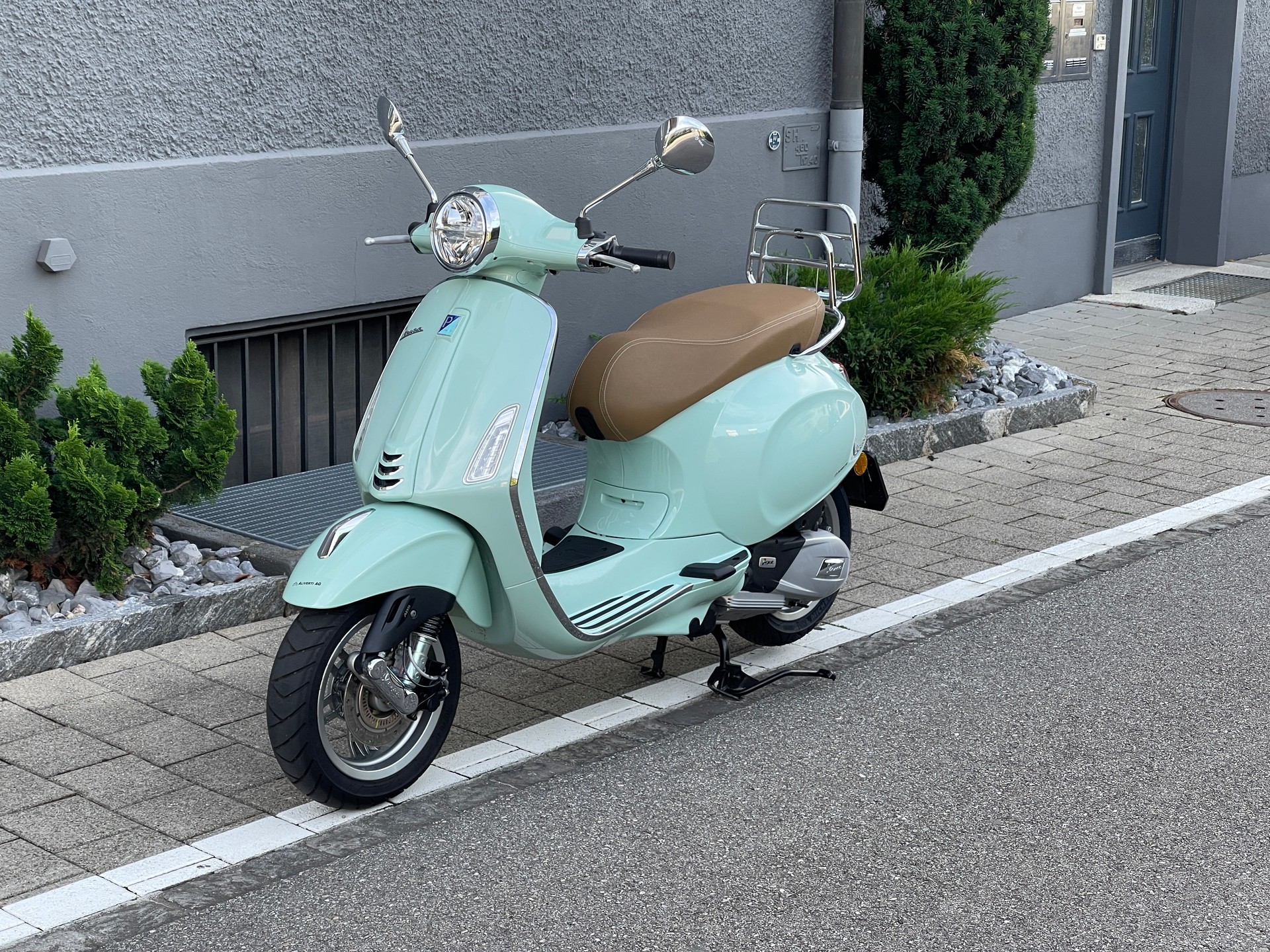 PIAGGIO Vespa 125 Primavera-showroom-element-2