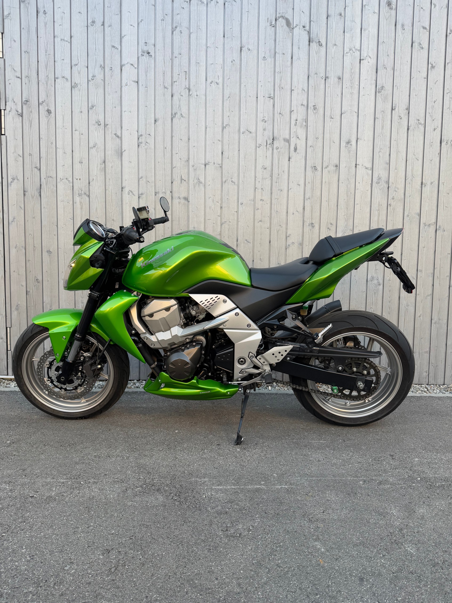 KAWASAKI Z 750 ABS-showroom-element-1