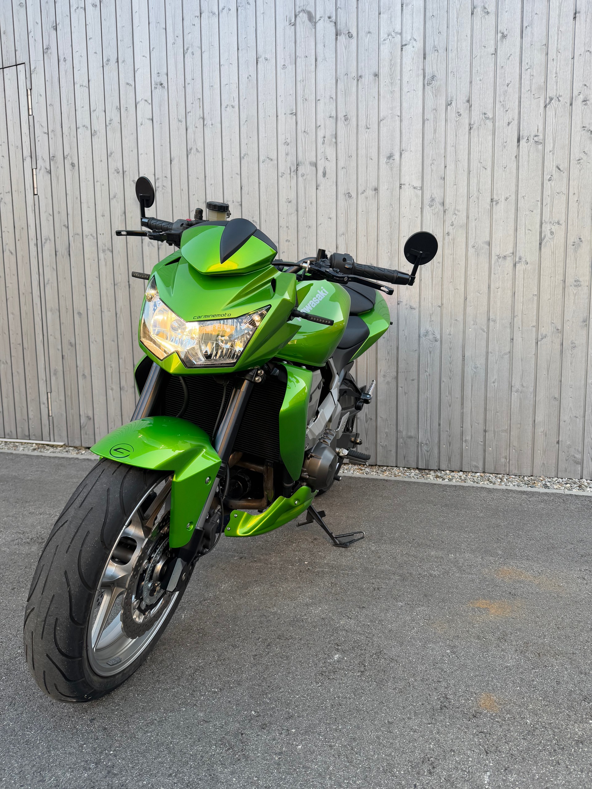 KAWASAKI Z 750 ABS-showroom-element-2