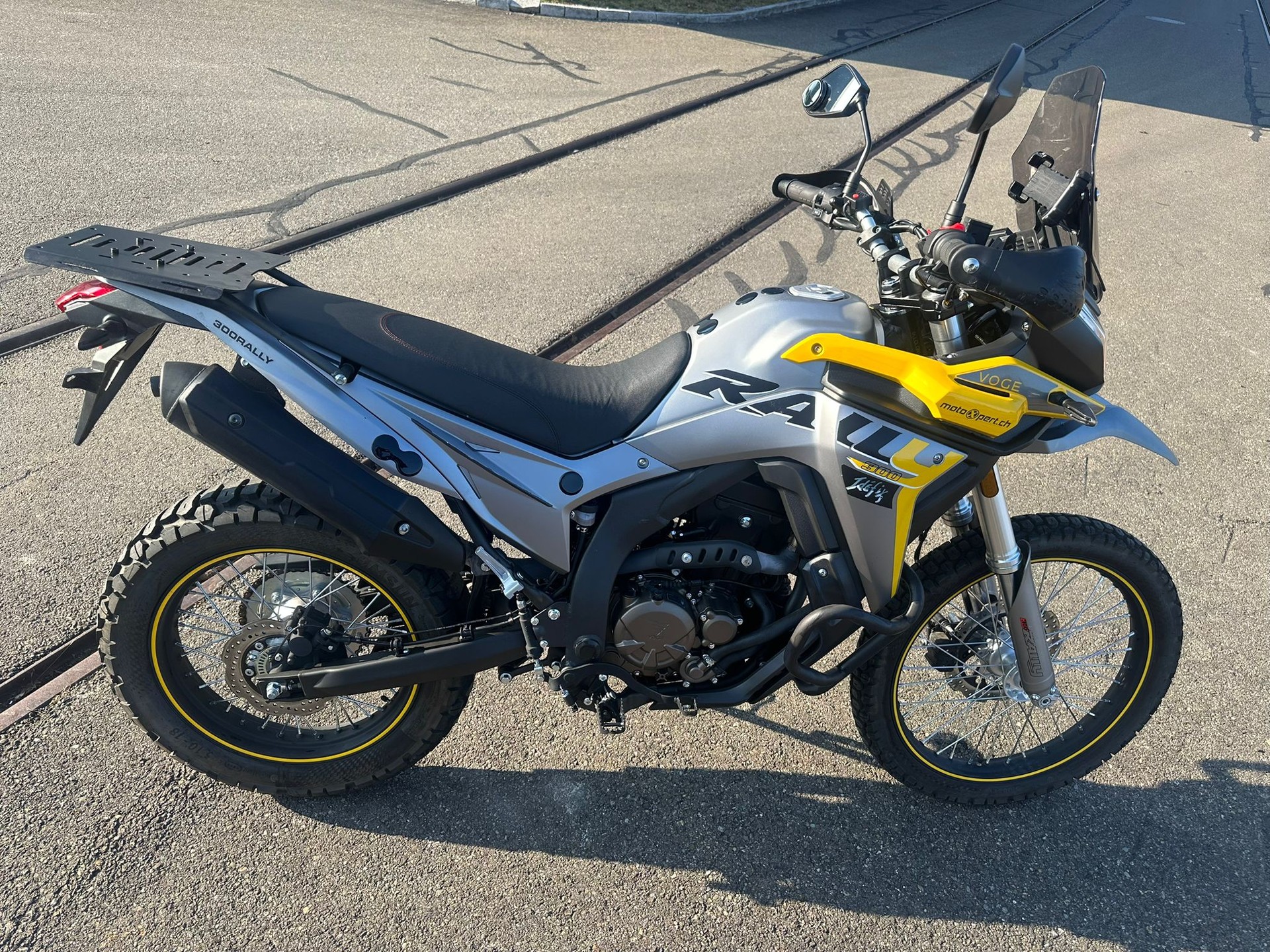 VOGE 300 RALLY