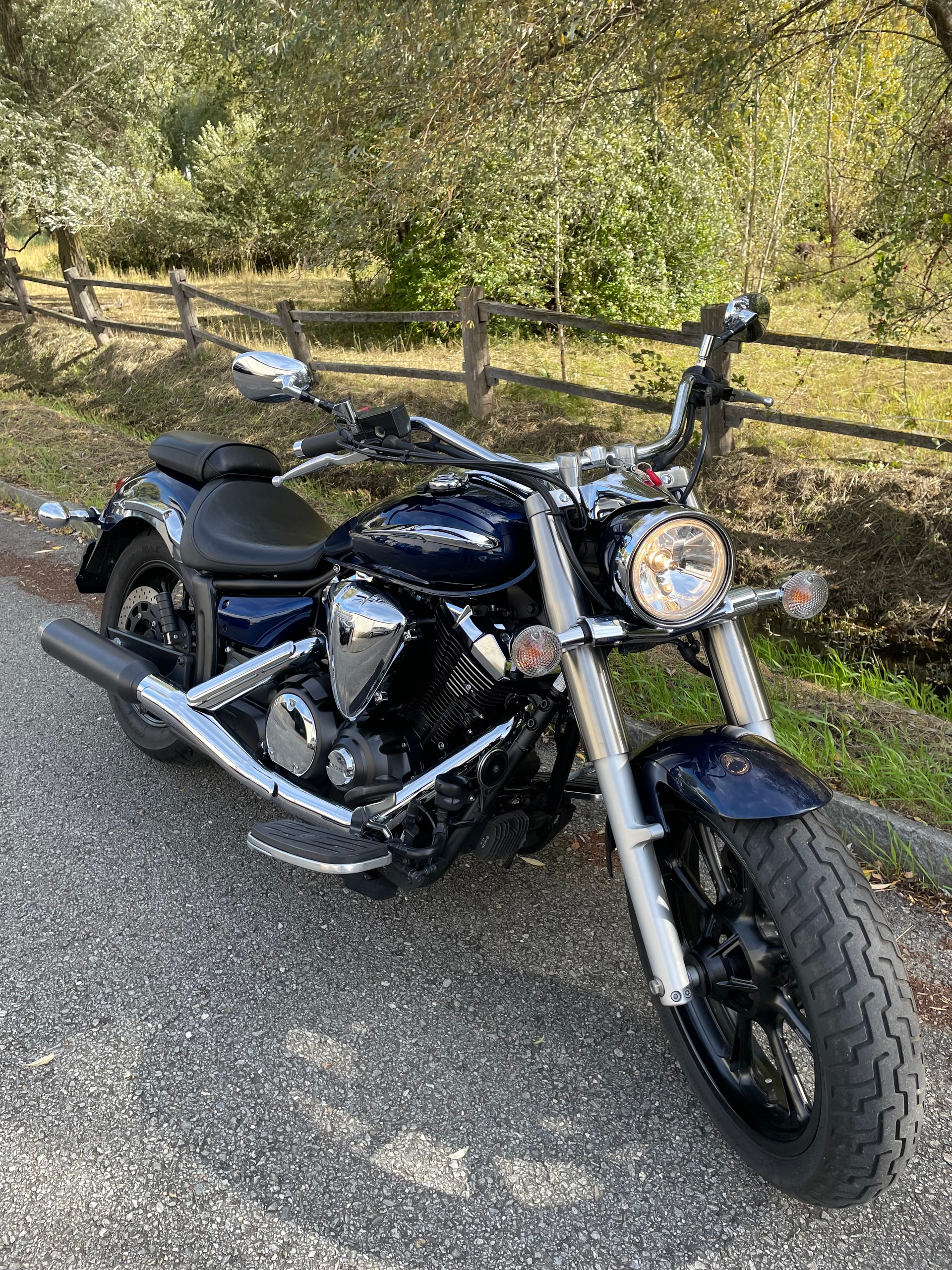 YAMAHA XVS 950 A Midnight Star (Version -35kW möglich)-showroom-element-2