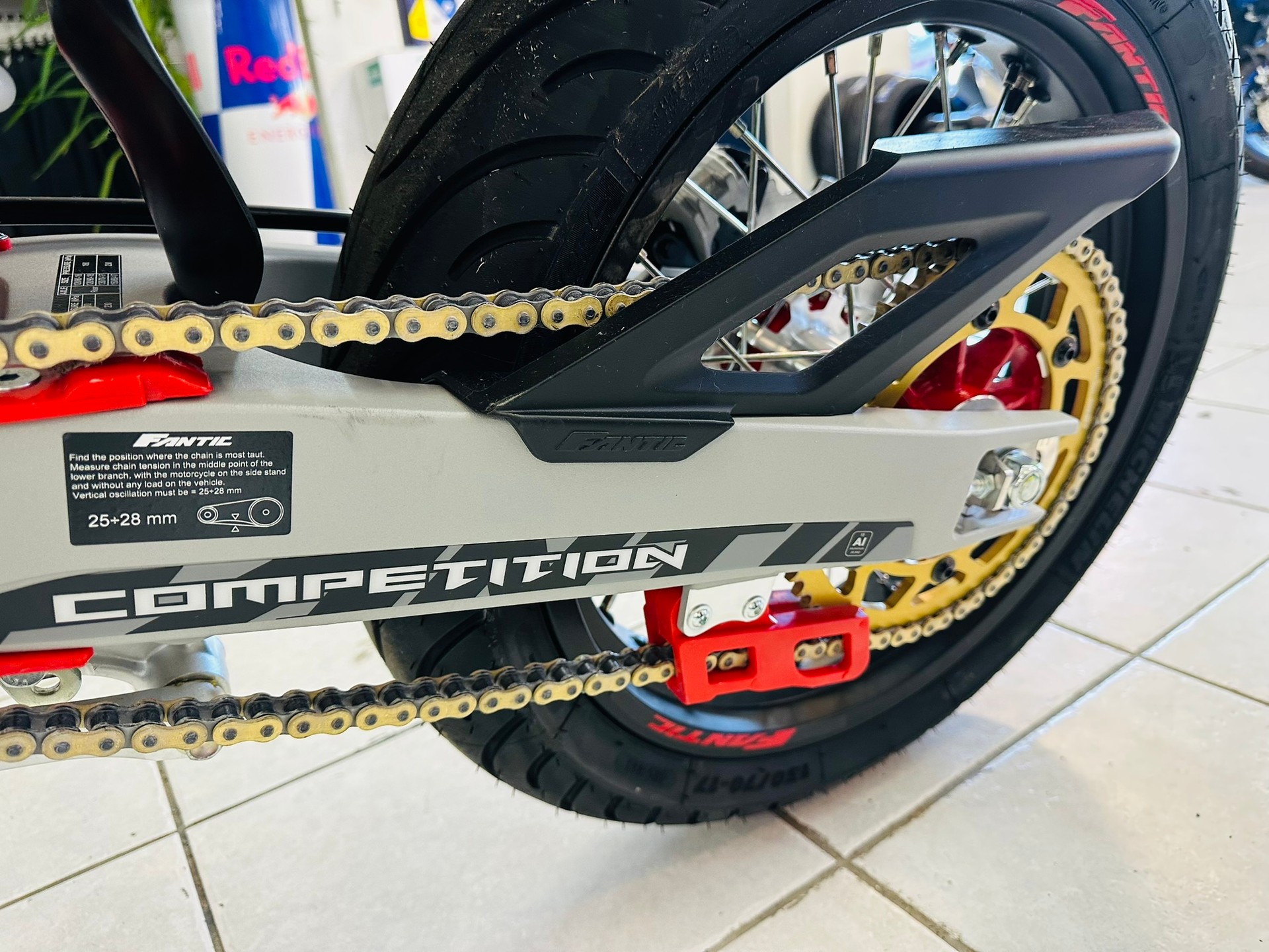 FANTIC XMF 125 Motard Competition-image-5