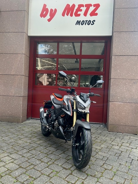 QJMOTOR SRK125S