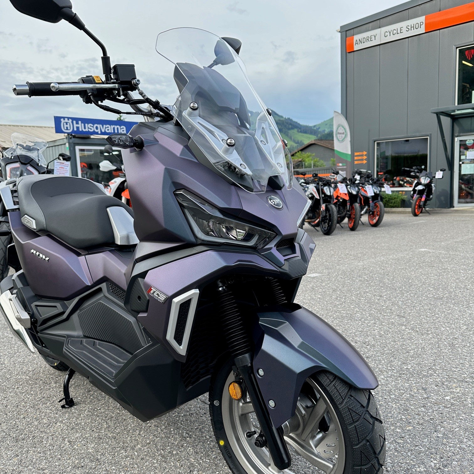 SYM ADX 125-showroom-element-2