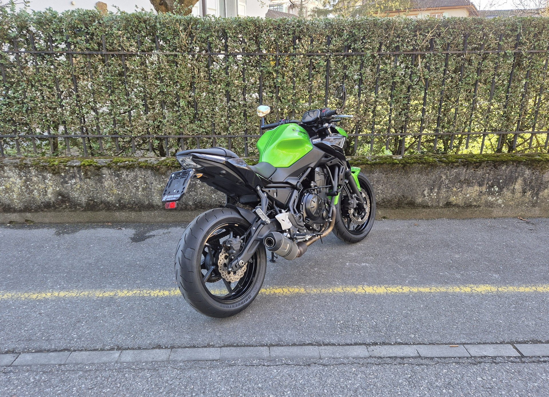 KAWASAKI Z 650 (35kW)-showroom-element-1