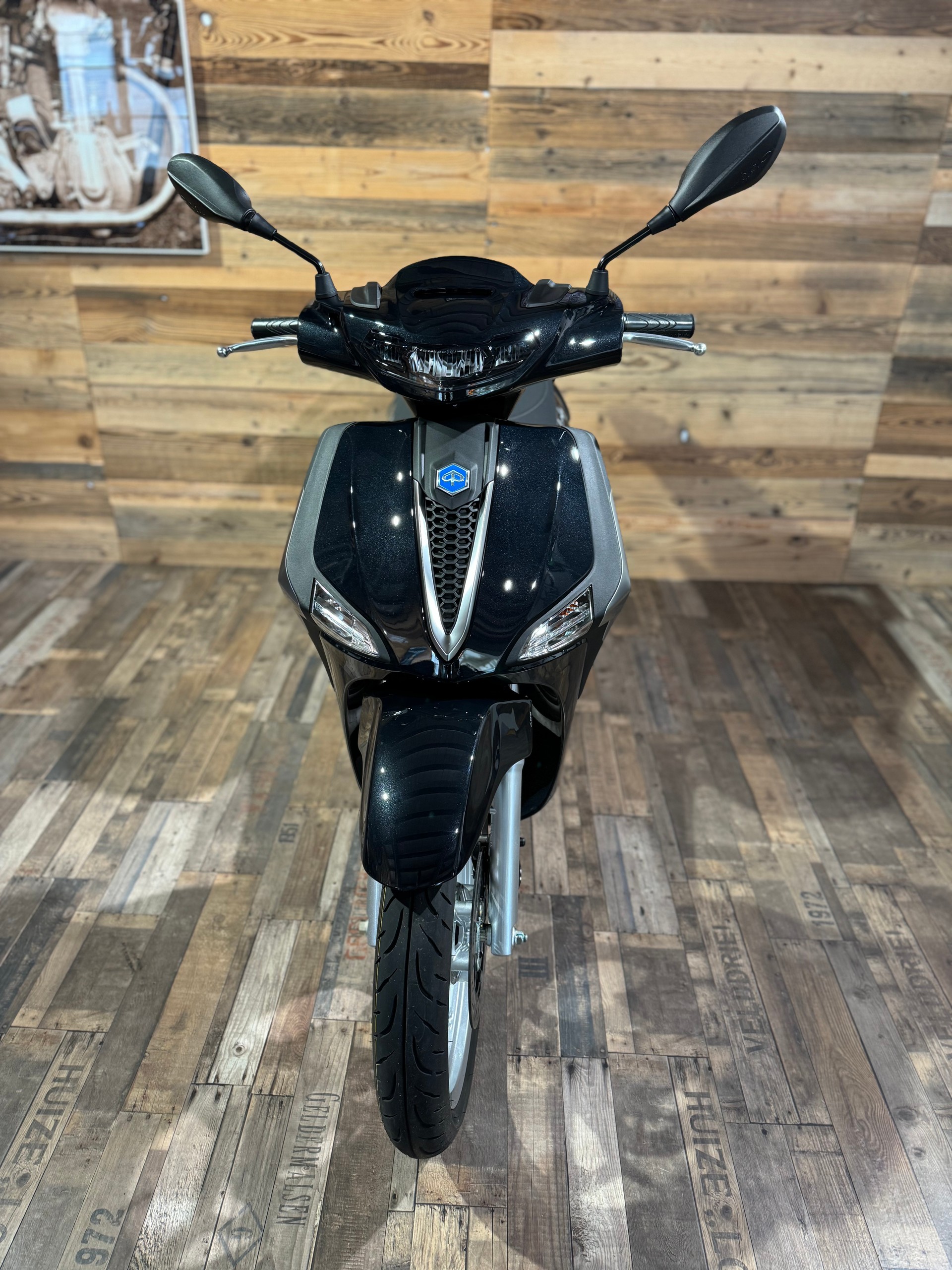 PIAGGIO Liberty 125-showroom-element-2