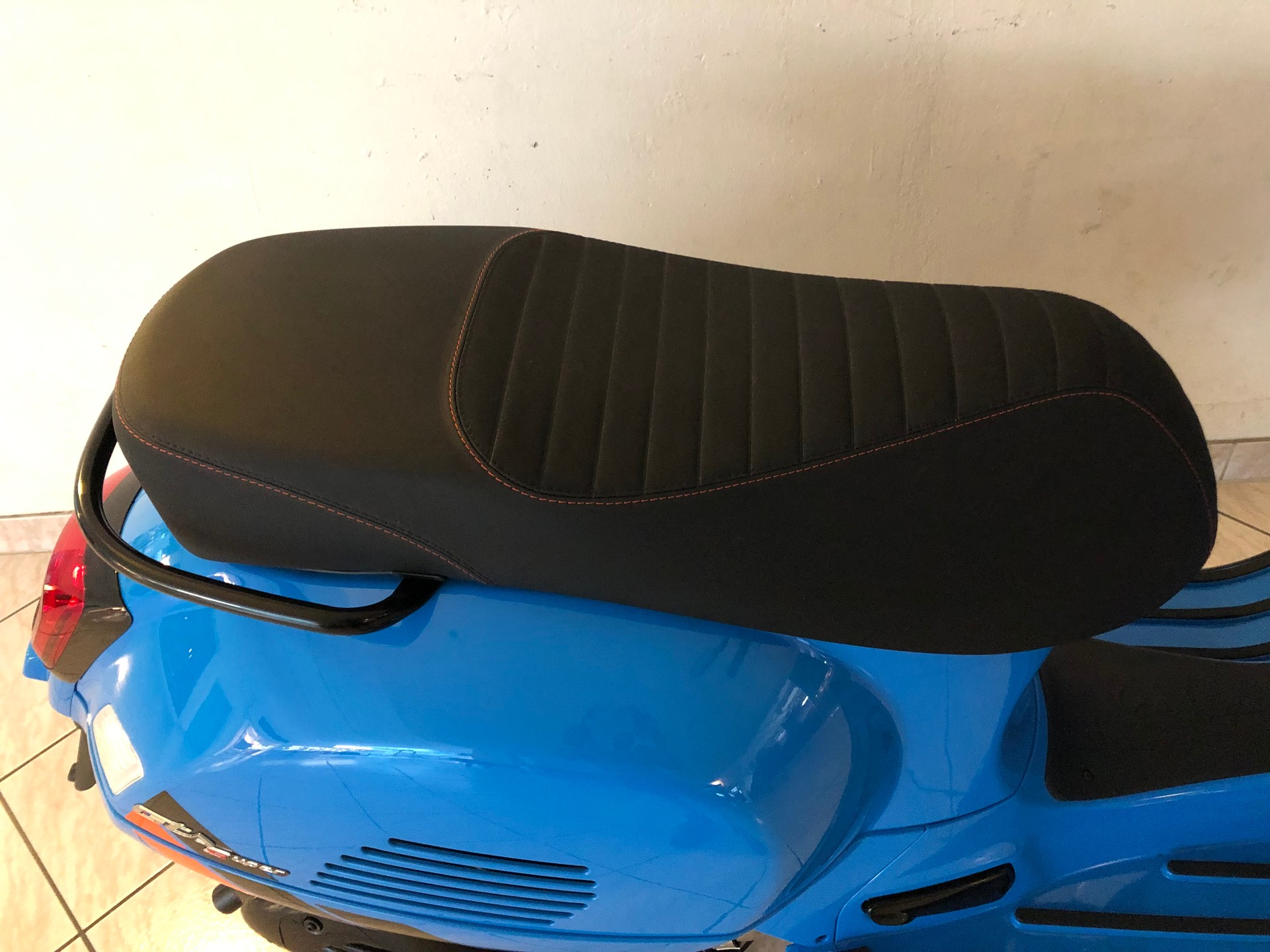 PIAGGIO Vespa GTS 300 Super Sport ABS-image-10