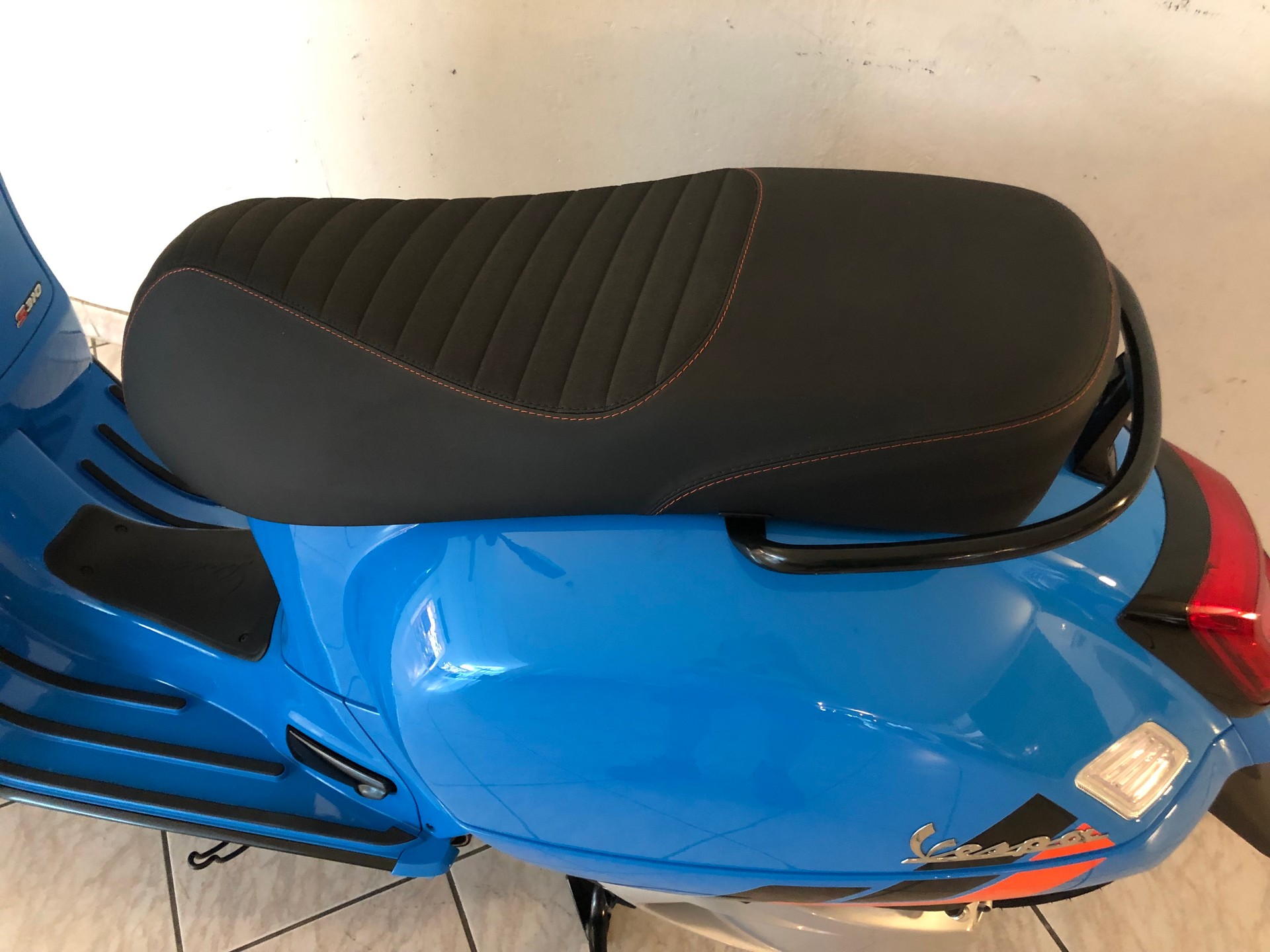 PIAGGIO Vespa GTS 300 Super Sport ABS-image-5