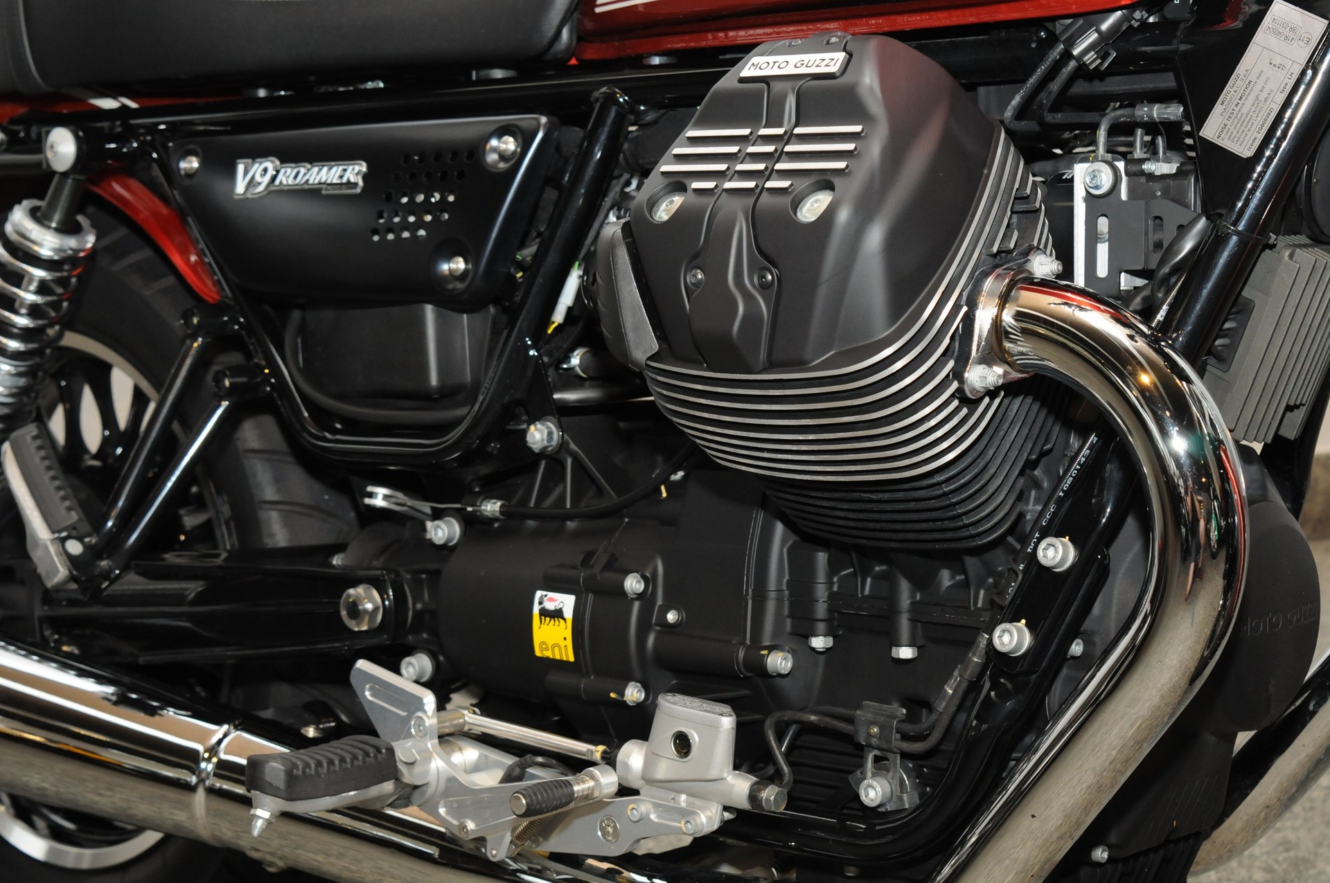 MOTO GUZZI V9 Roamer 850 ABS-showroom-element-3