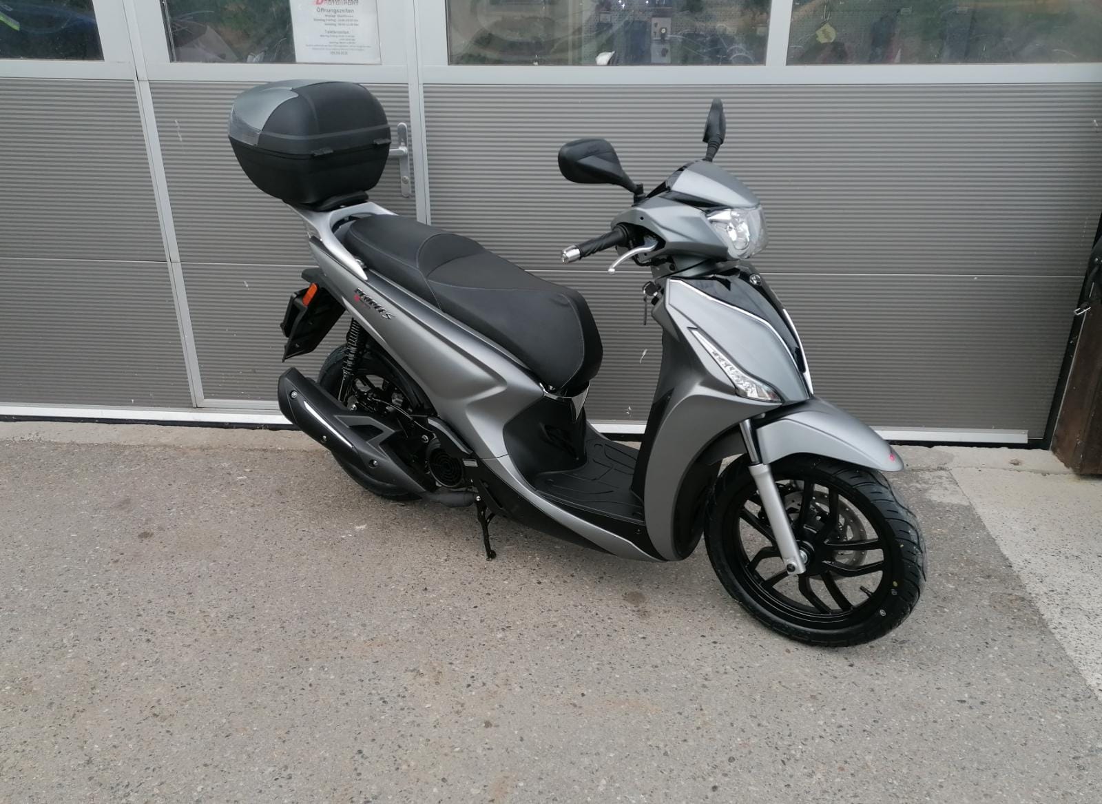 KYMCO People S 125i ABS Topcase/Windschild-image-1