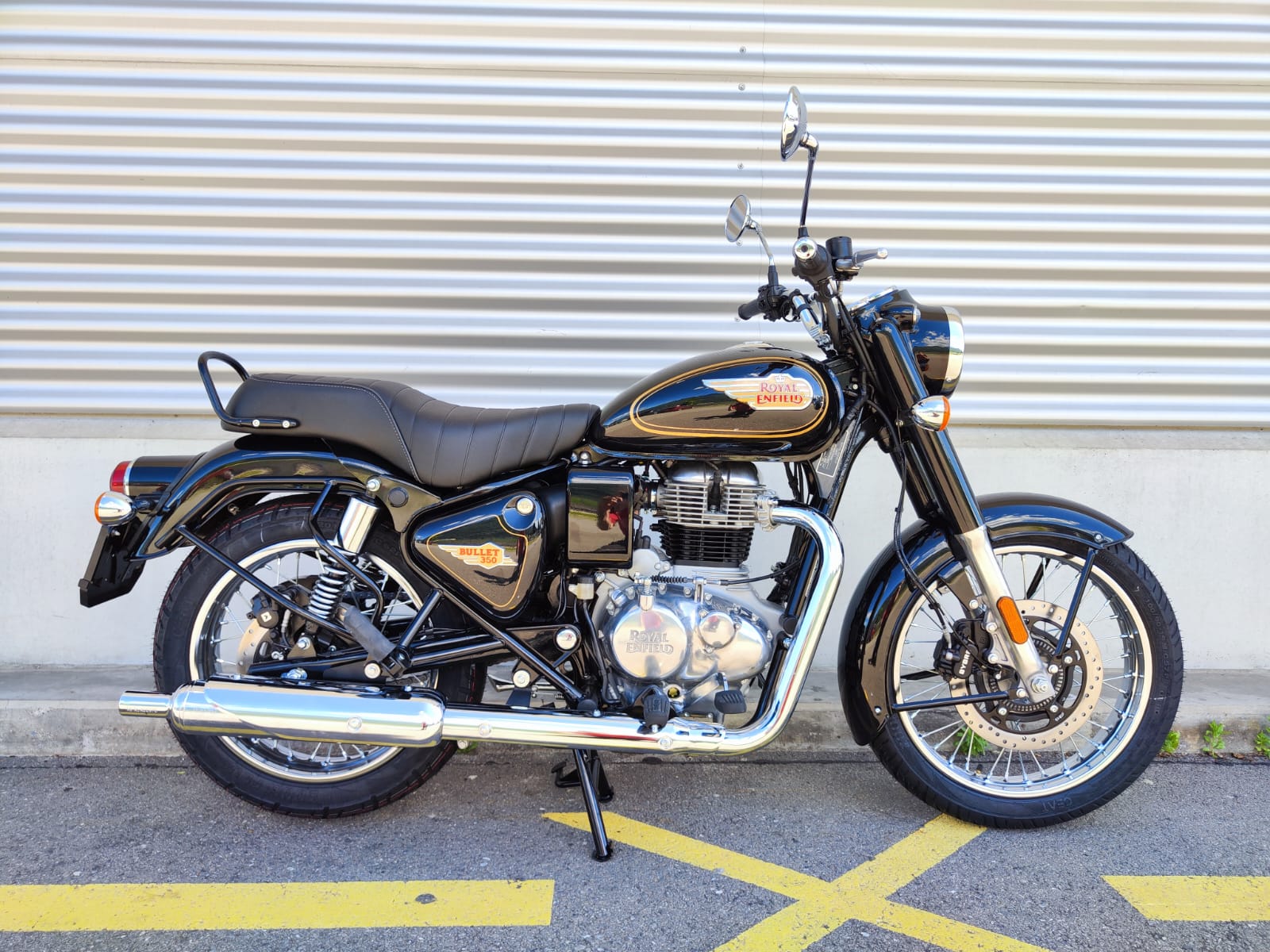 ROYAL ENFIELD BULLET 350