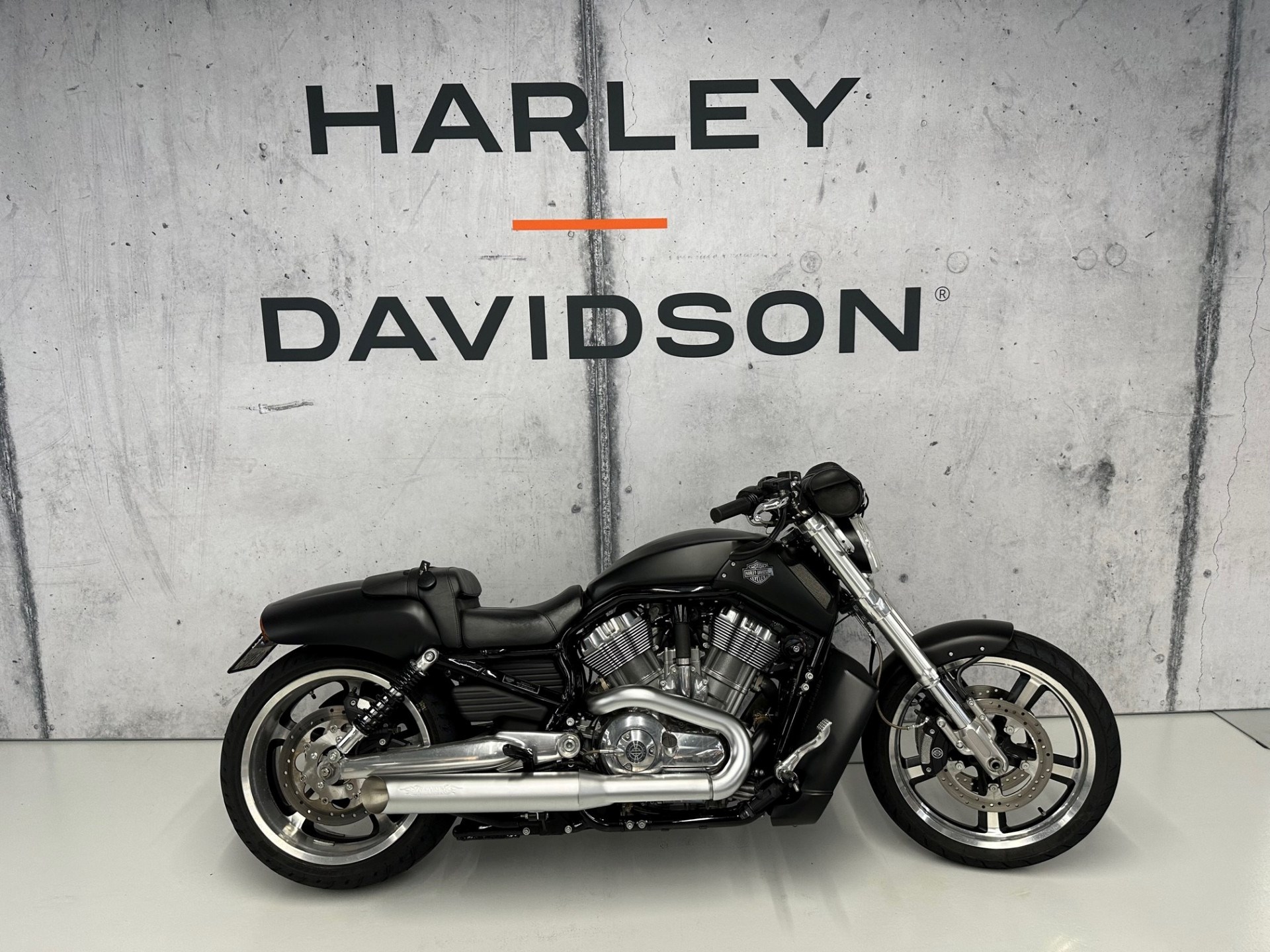 HARLEY-DAVIDSON VRSCF 1250 V-Rod Muscle-image-0