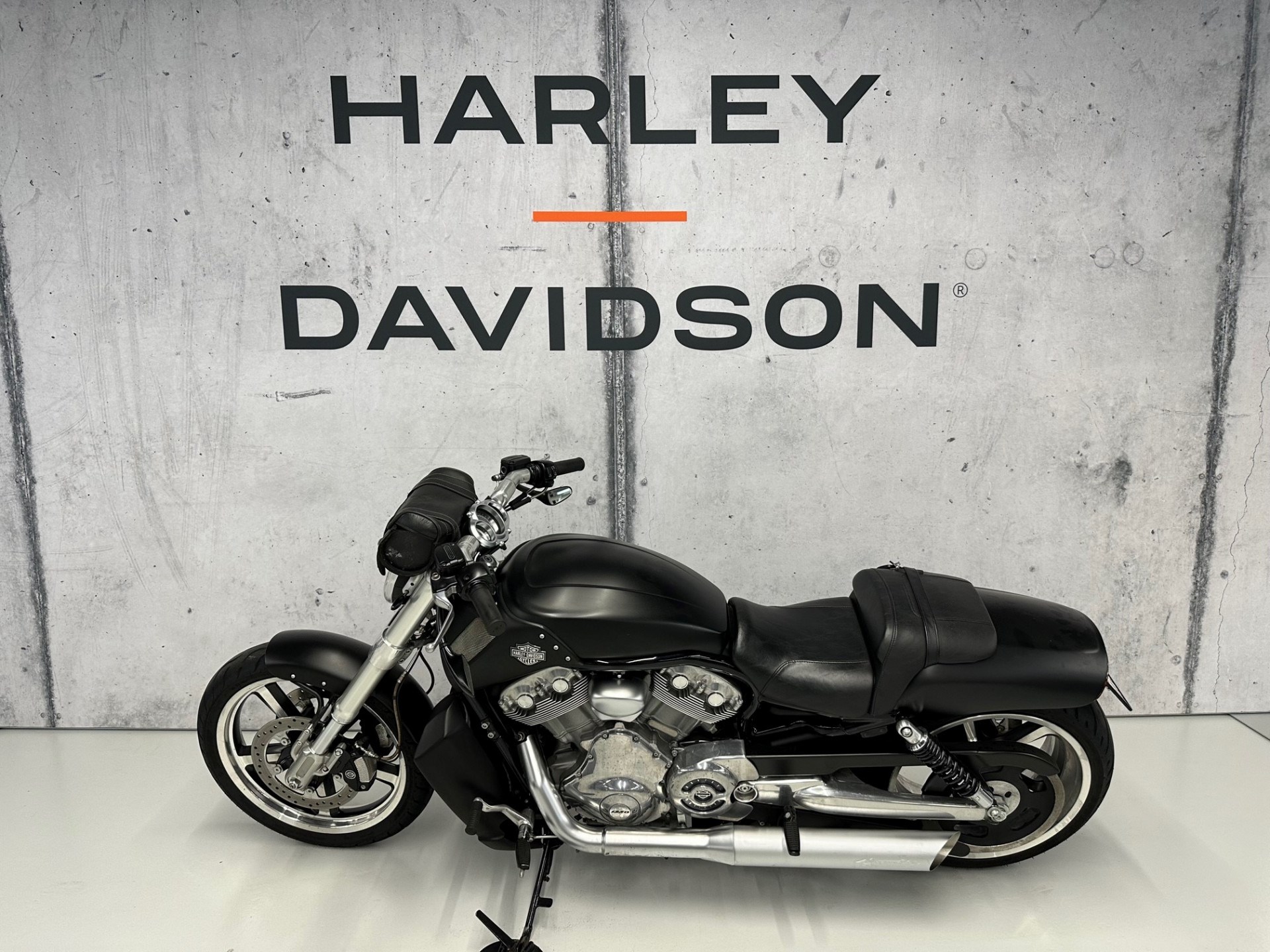HARLEY-DAVIDSON VRSCF 1250 V-Rod Muscle-image-3