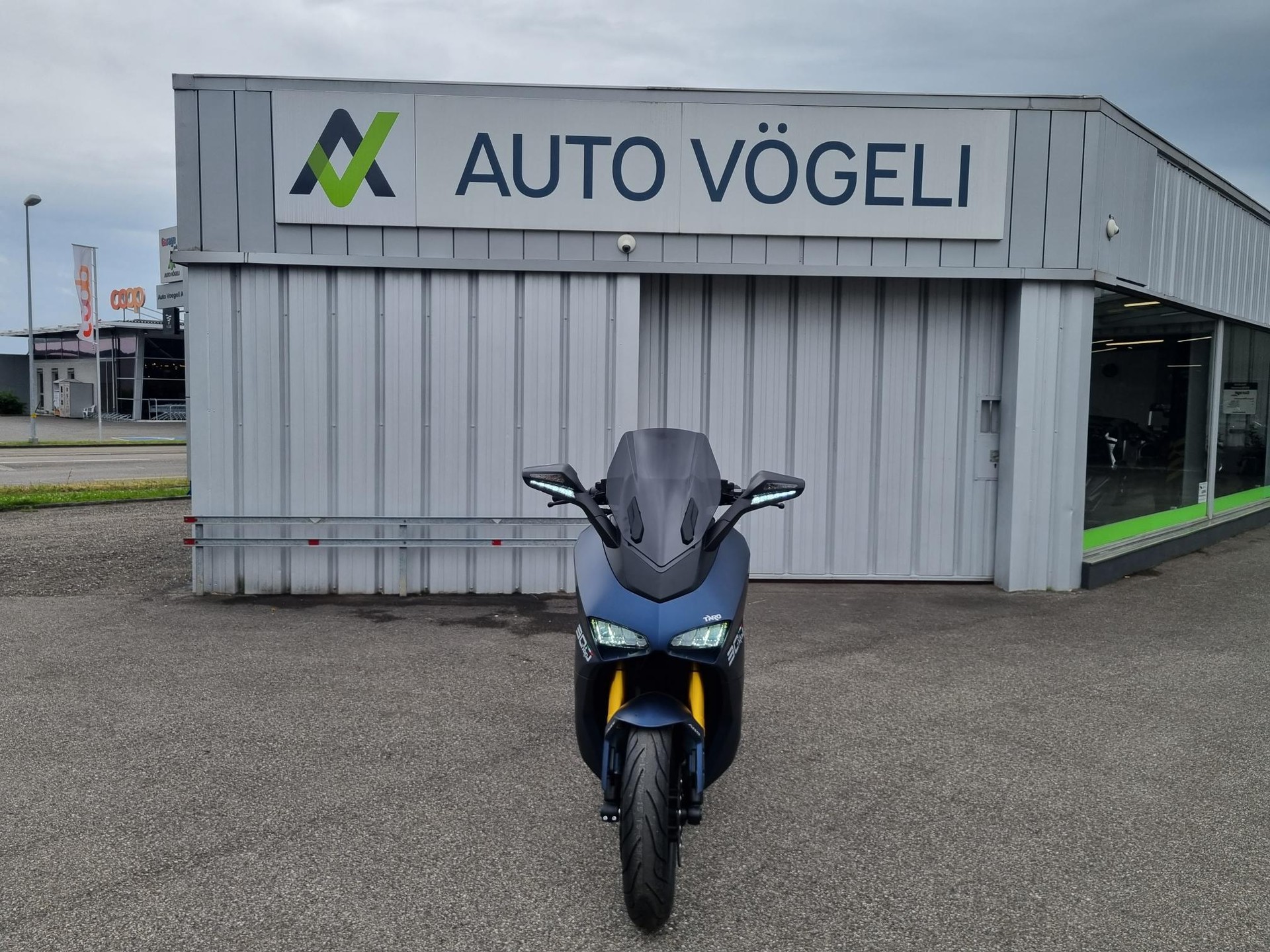 WOTTAN HURACAN 300-showroom-element-1