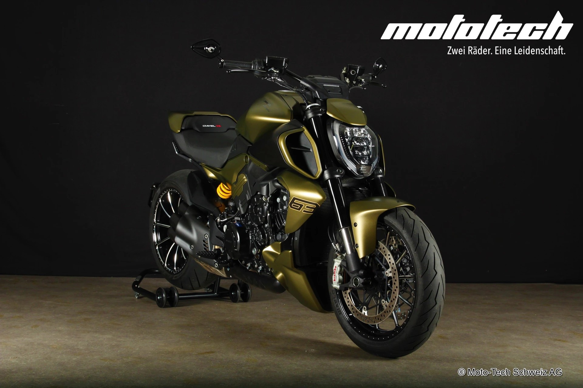DUCATI Diavel V4 LAMBORGHINI DESIGN *GET READY Ab 3.90% Leasing*-showroom-element-1